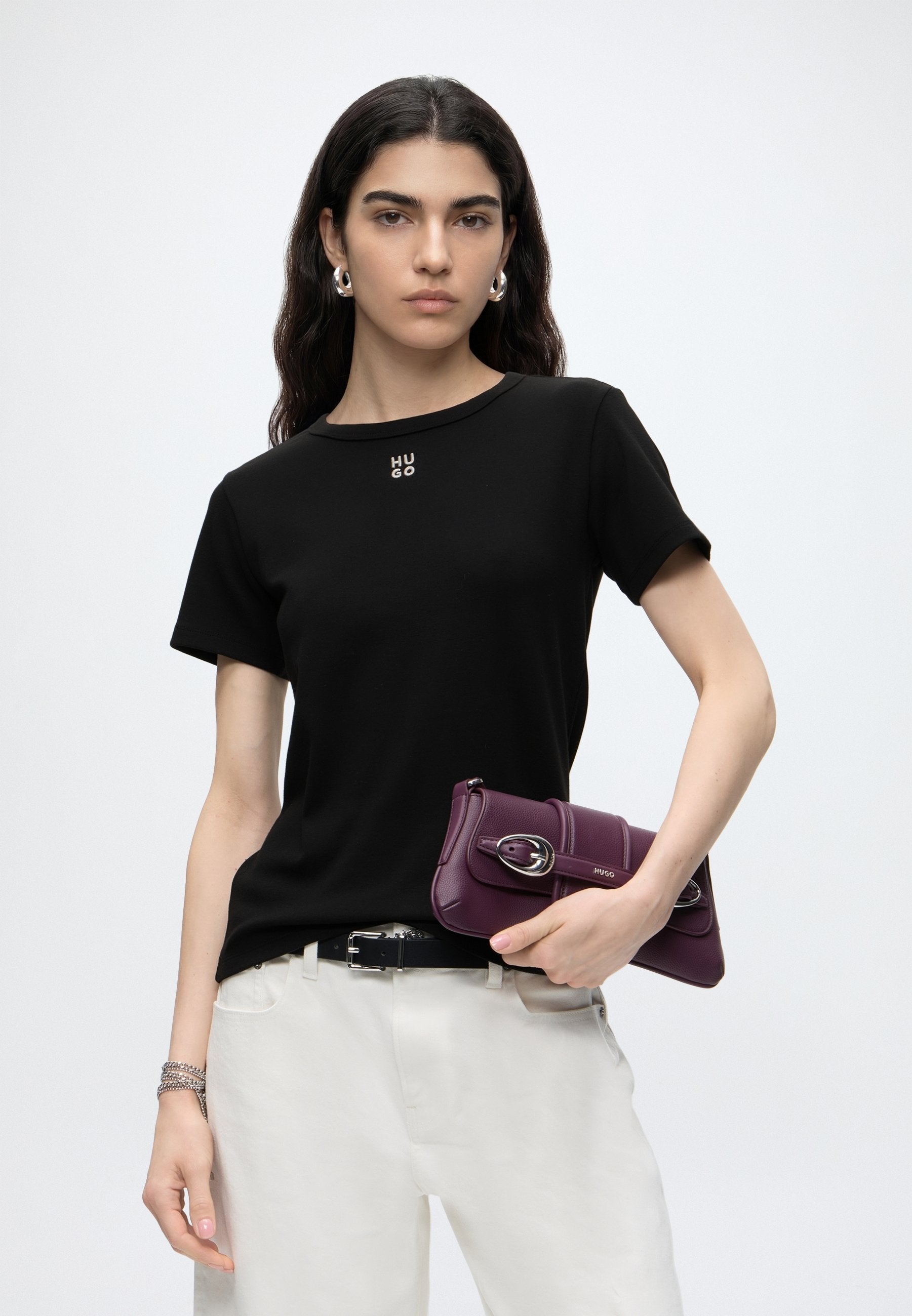 DELORIS - Basic T-shirt - black