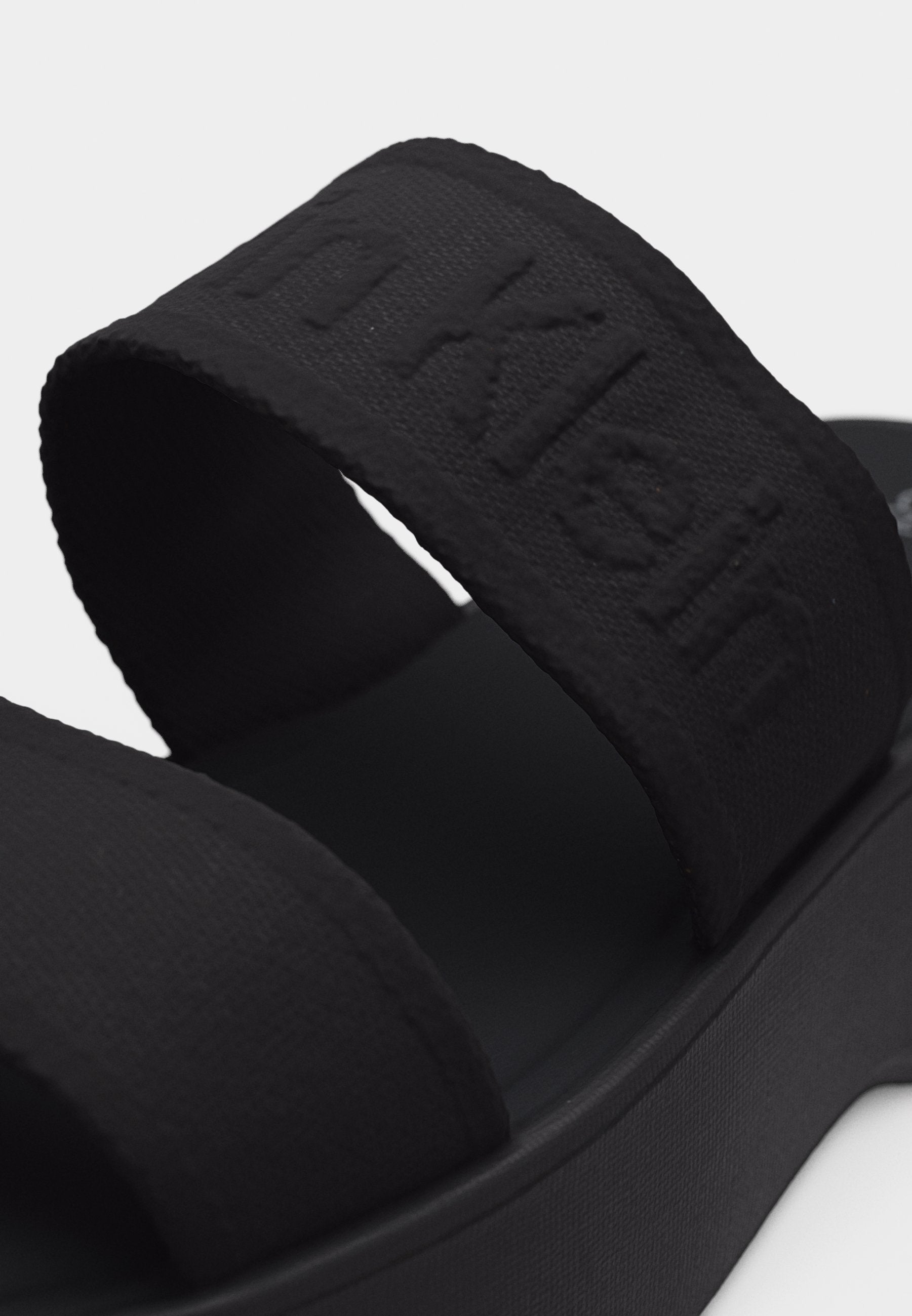 Mules - triple black