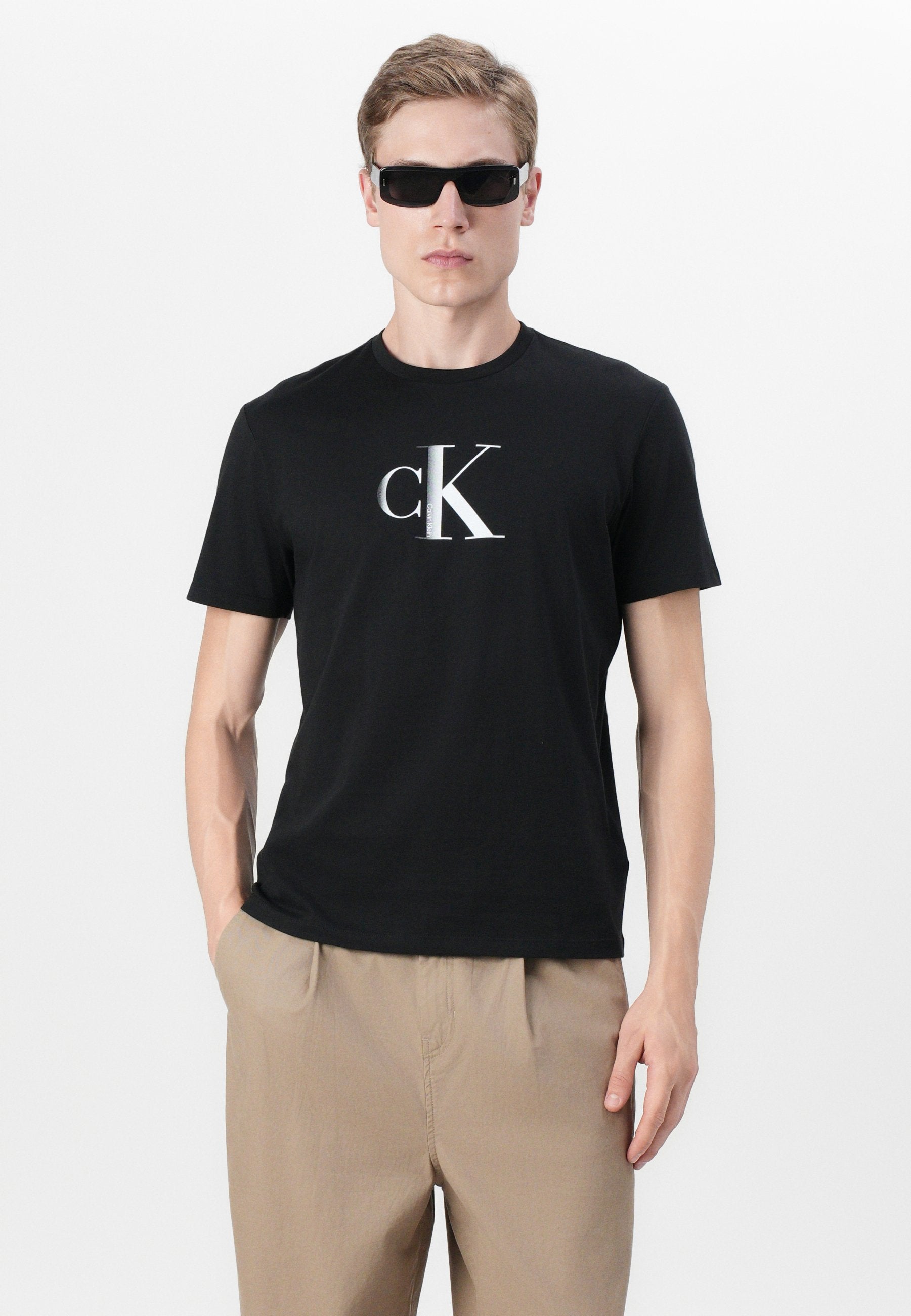 ORTA MONOGRAM KLASİK - Baskılı Tişört - siyah