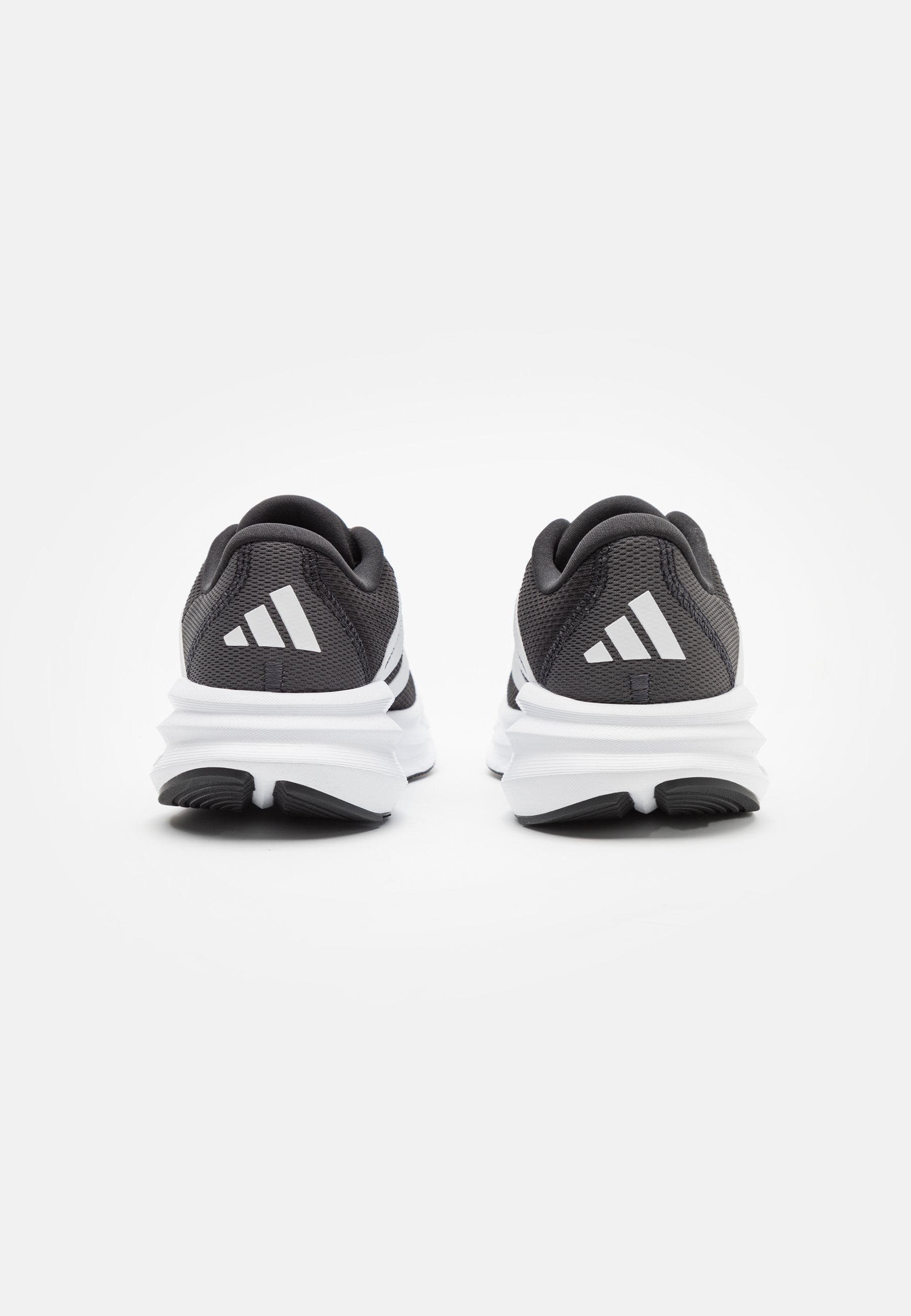 GALAXY 7 - Road running shoes - core black/footwear white/carbon