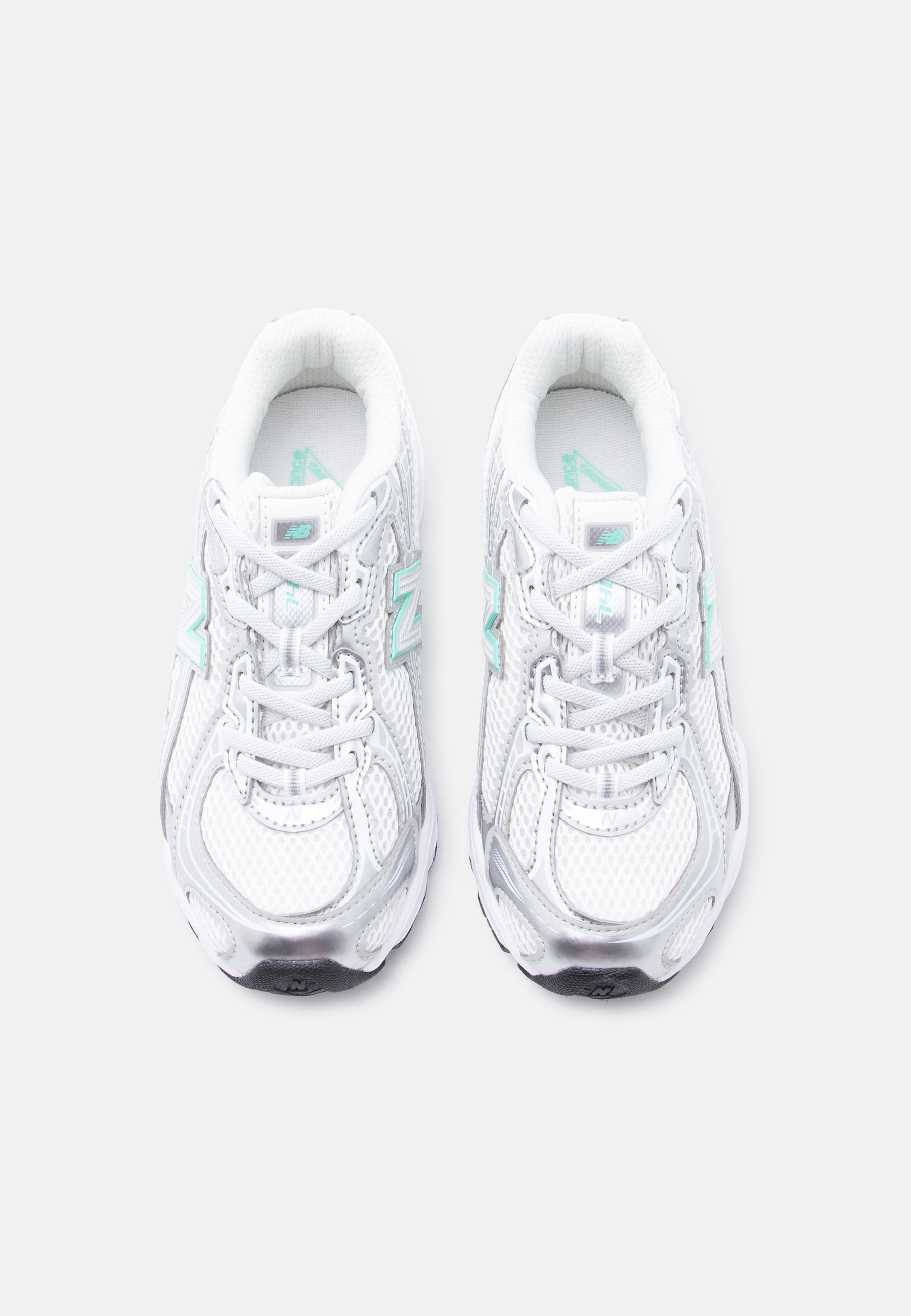 740 UNISEX - Trainers - silver-coloured metallic/deep end