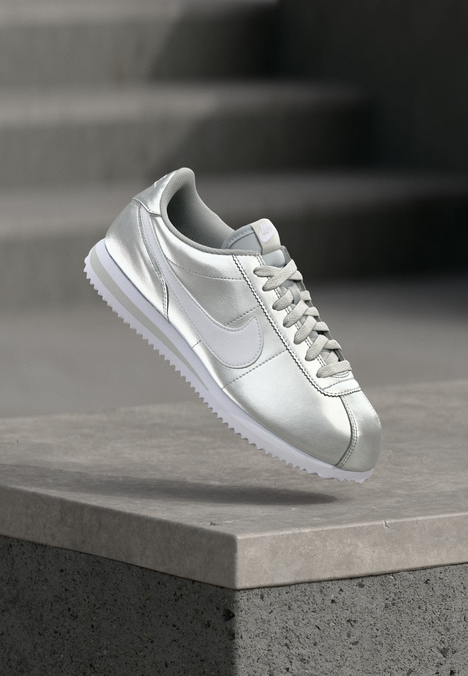 CORTEZ - Trainers - metallic silver-coloured/white/grey fog
