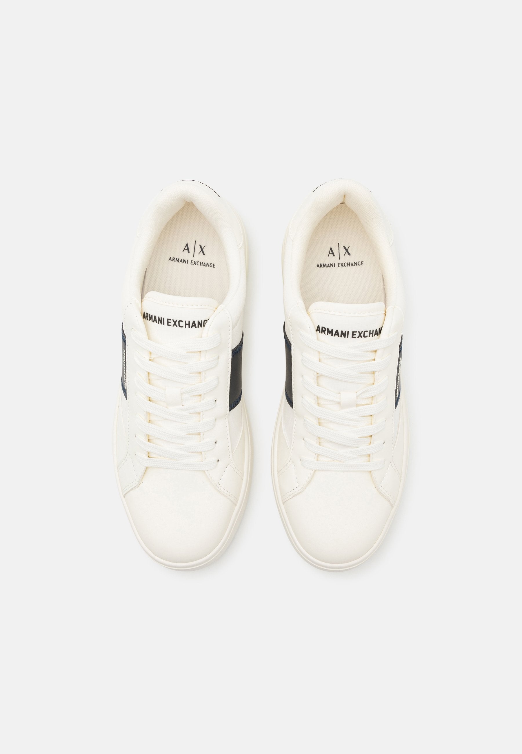 Trainers - off white/deep navy