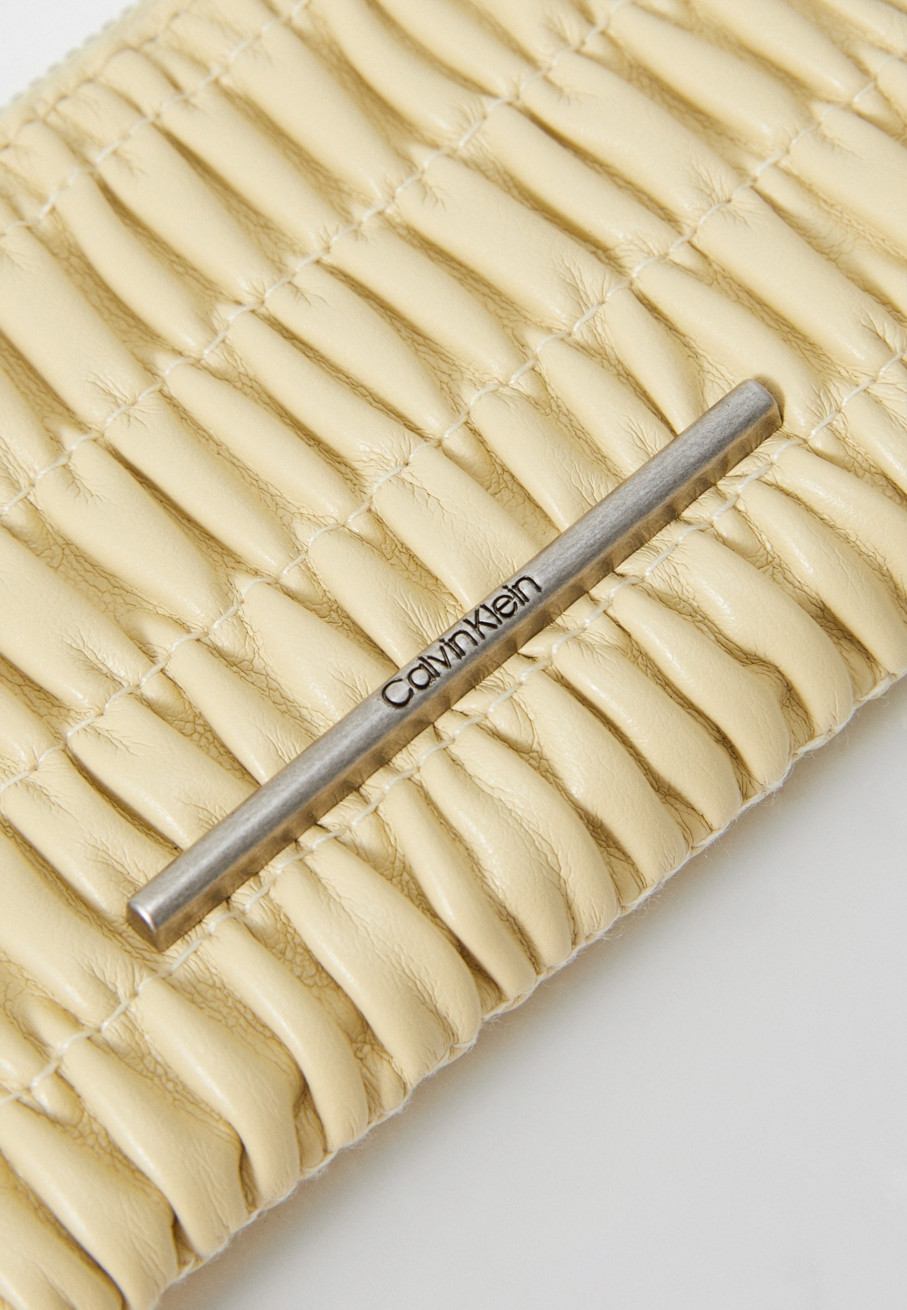 RUCHED MED ZIP - Wallet - parsnip