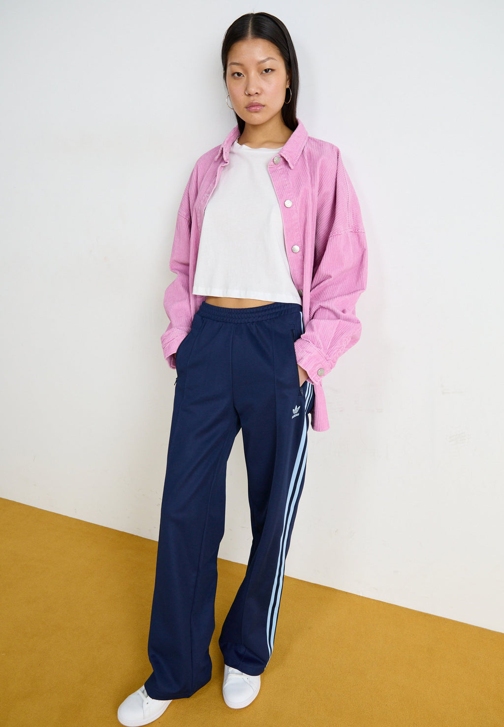 CLASSIC - Tracksuit bottoms - night indigo/clear sky