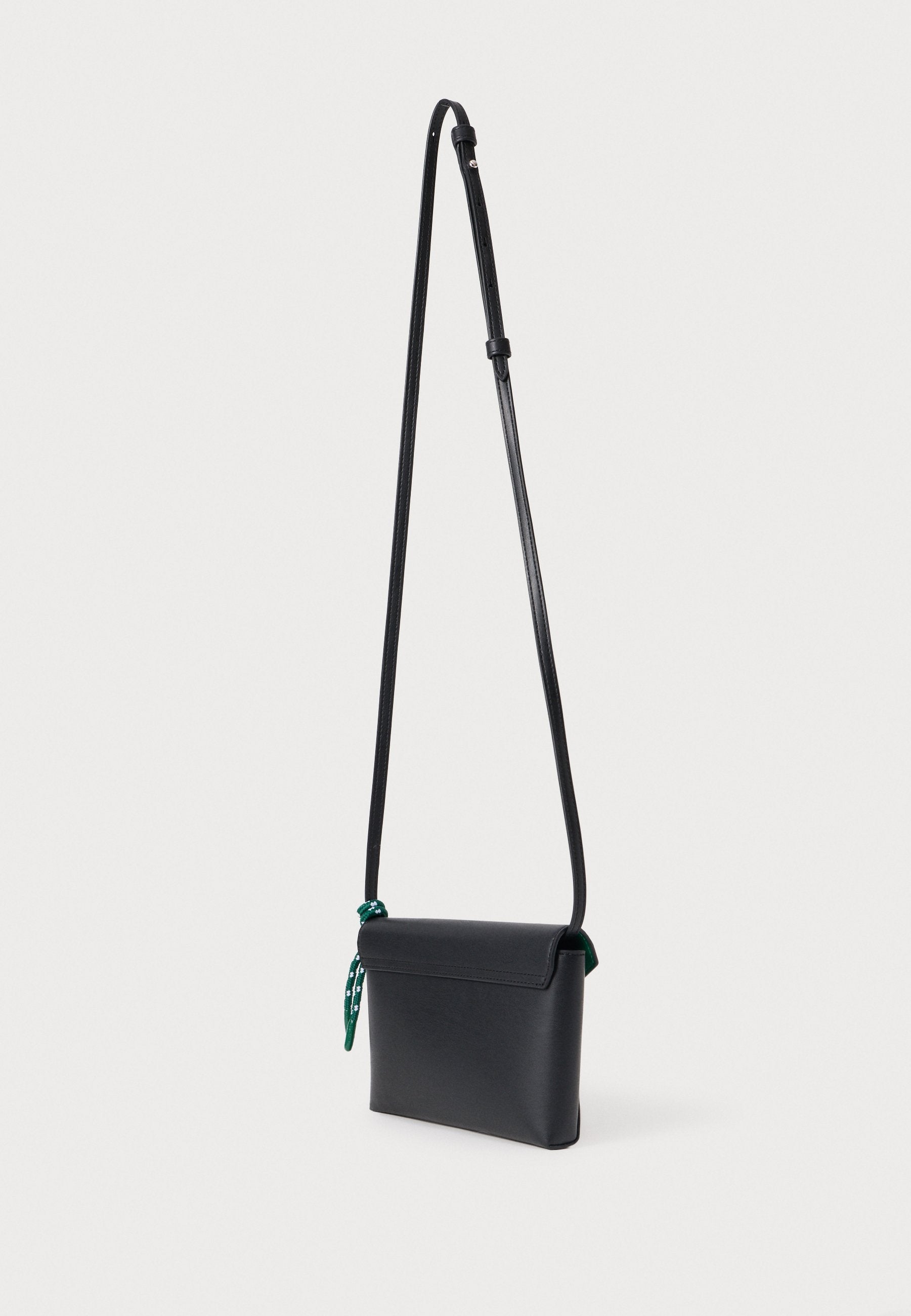 IKON SMOOTH CROSSBODY WALLET - Cross body bag - black