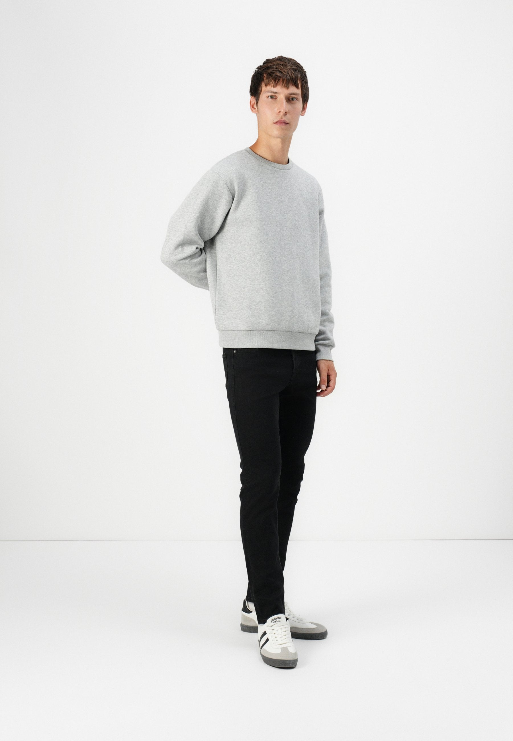 Slim fit JJIGLENN JJBASIC SQ 356 NOOS - Relaxed fit jeans - black denim