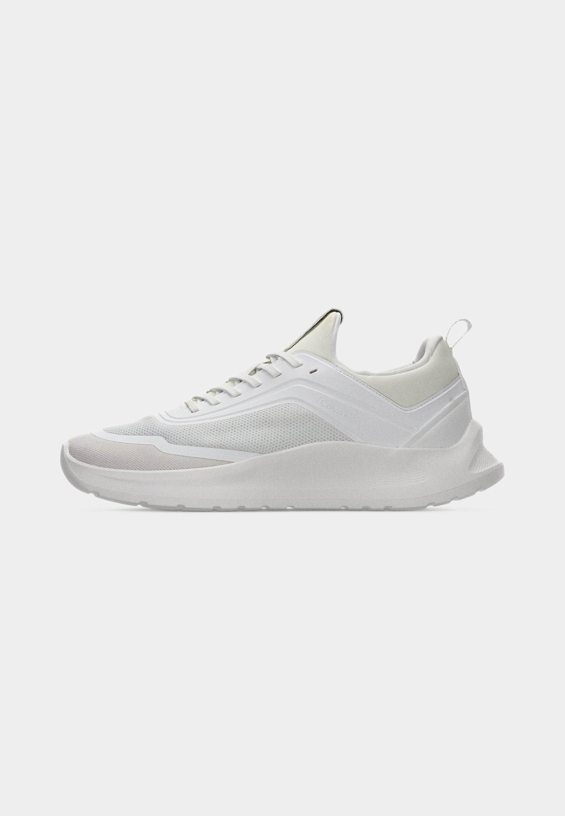Trainers - triple bright white
