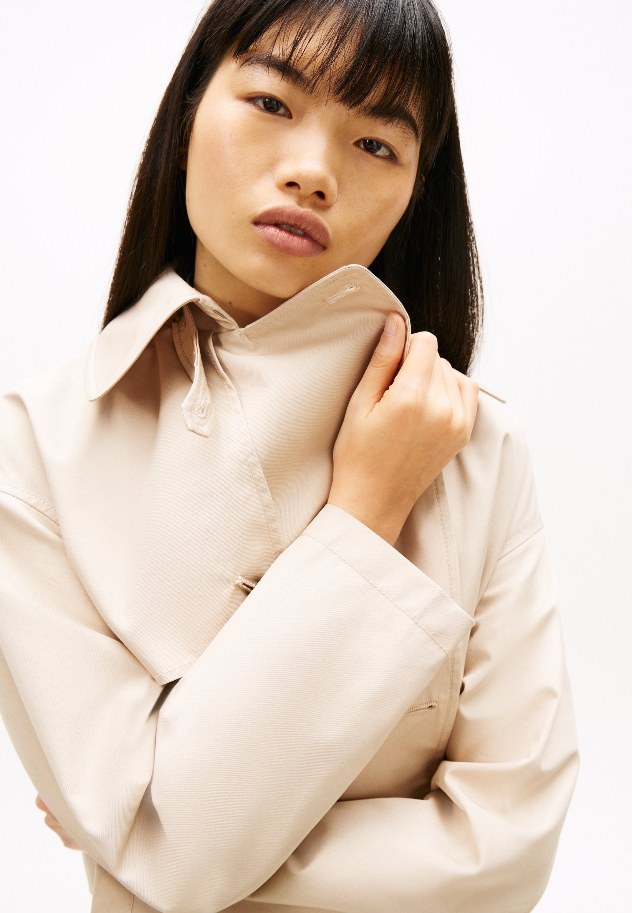 WATER REPELLENT RELAXED SHORT TRENCH COAT - Summer jacket - white clay