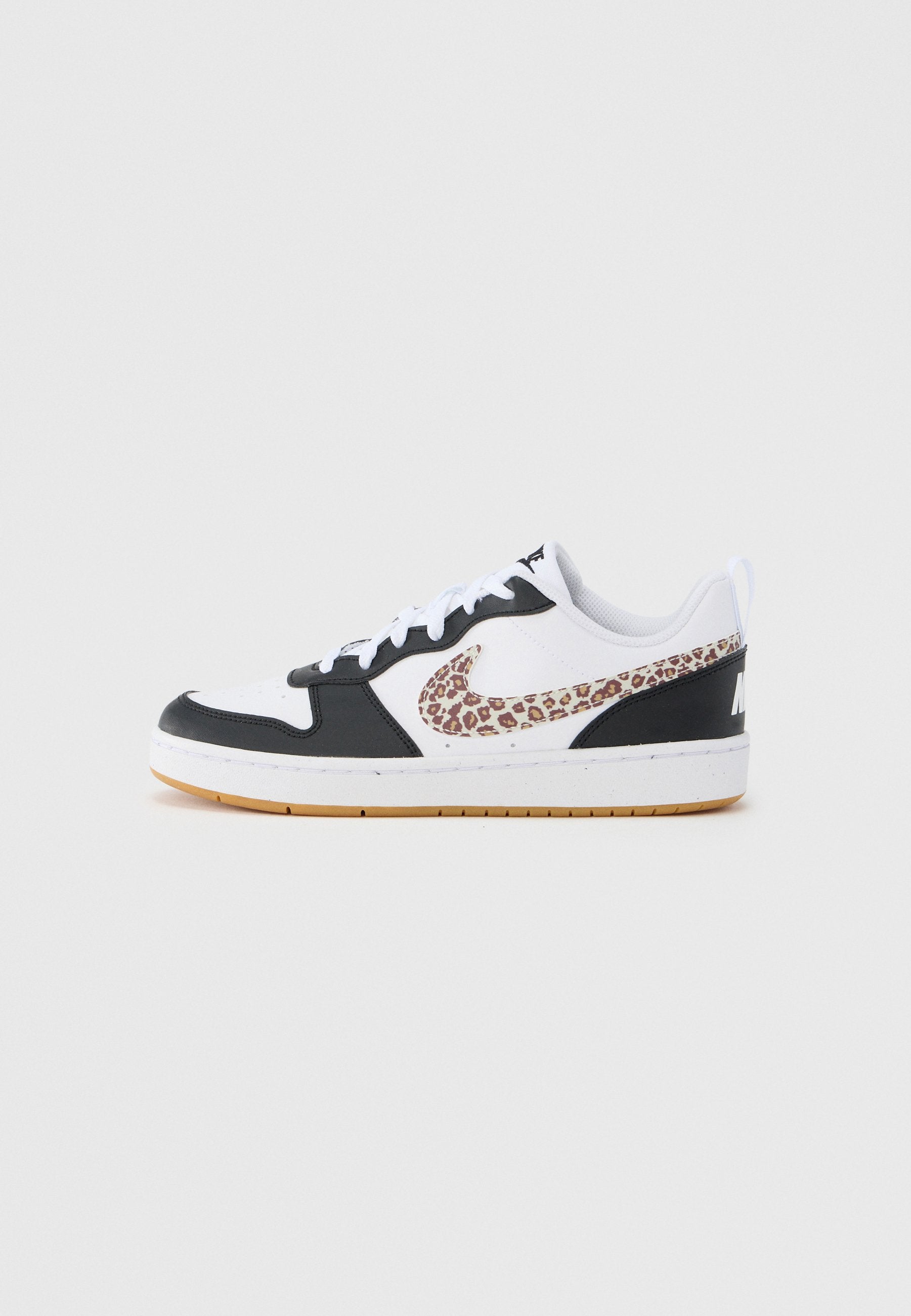 COURT BOROUGH LOW - Trainers - black/white/gum/med brown