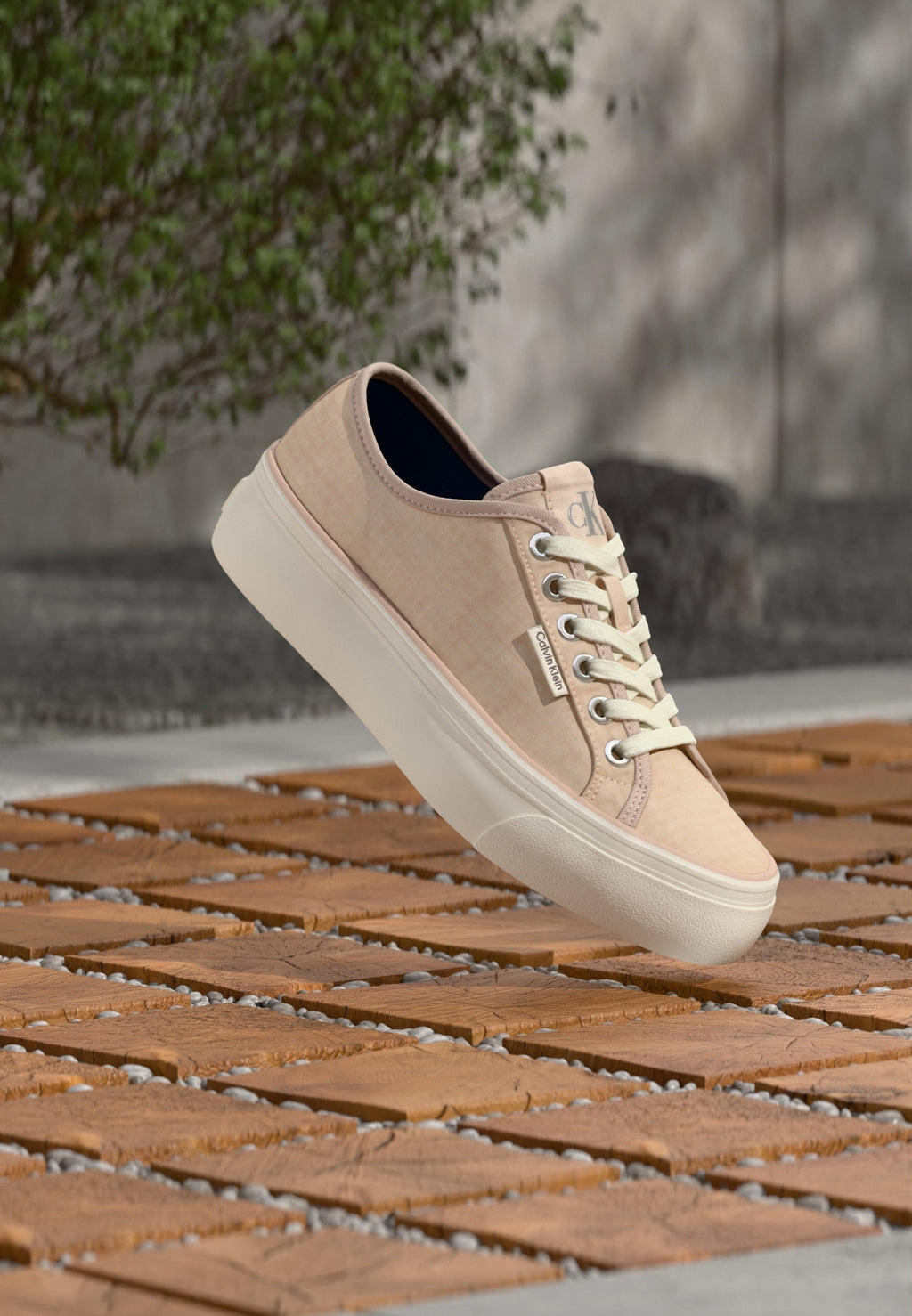 Trainers - whisper pink/key largo
