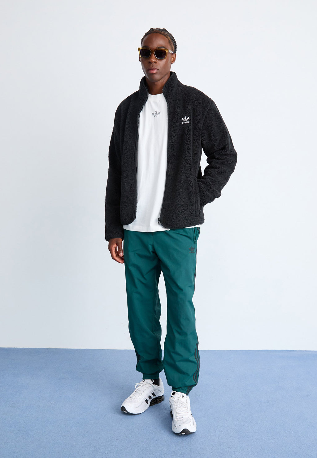 ESSENTIALS - Fleece jacket - black