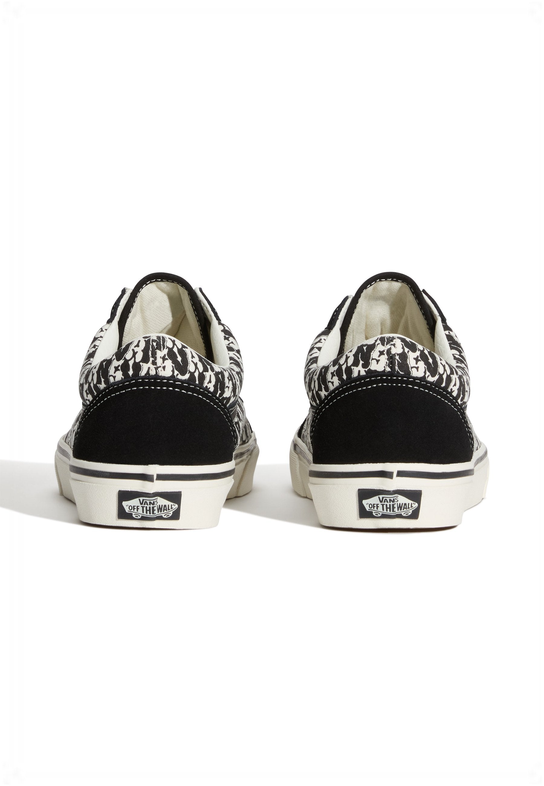 OLD SKOOL UNISEX - Skate shoes - black/marshmallow