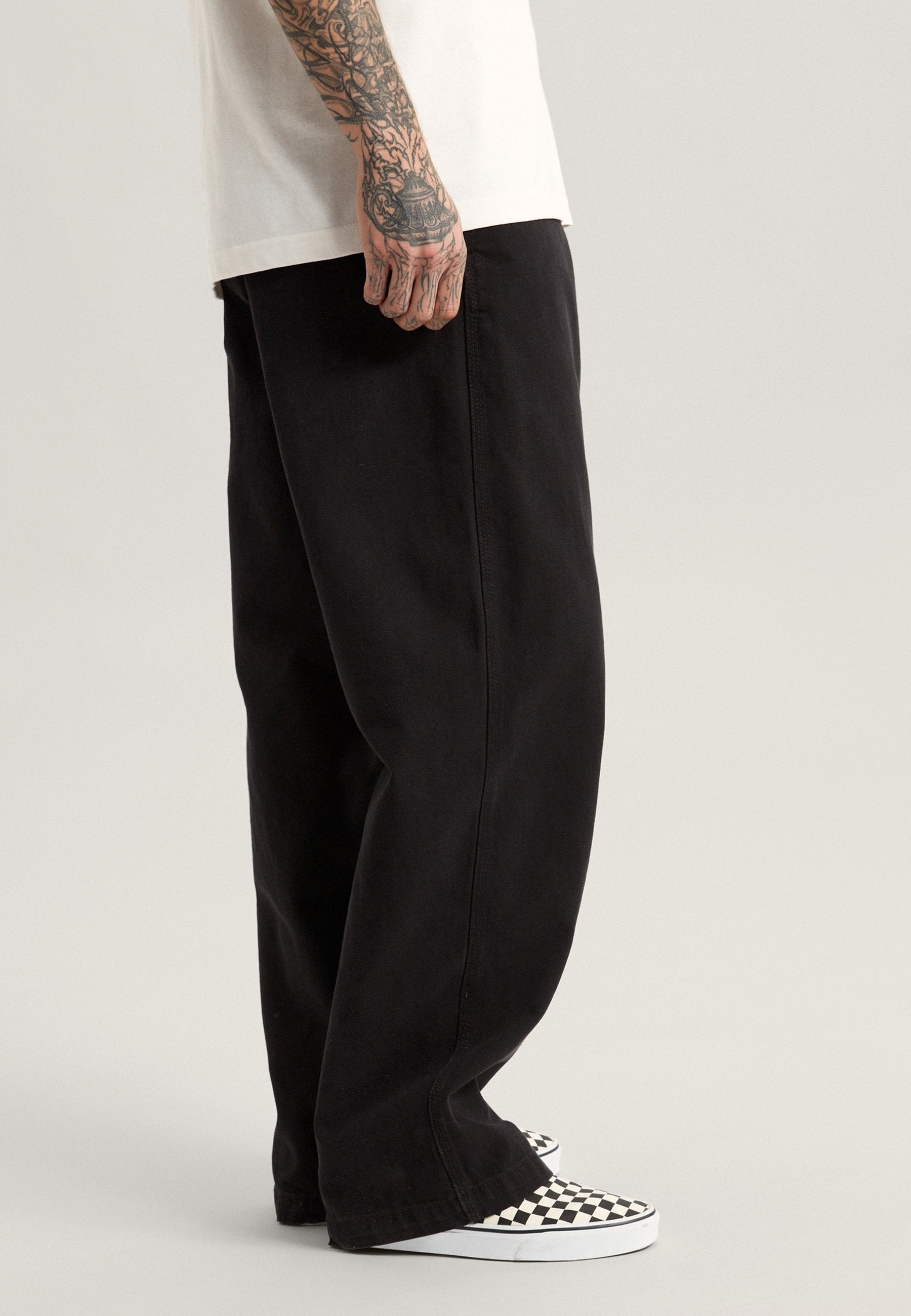 AUTHENTIC CHINO PIGMENT OVERDYE PANTS - Trousers - black