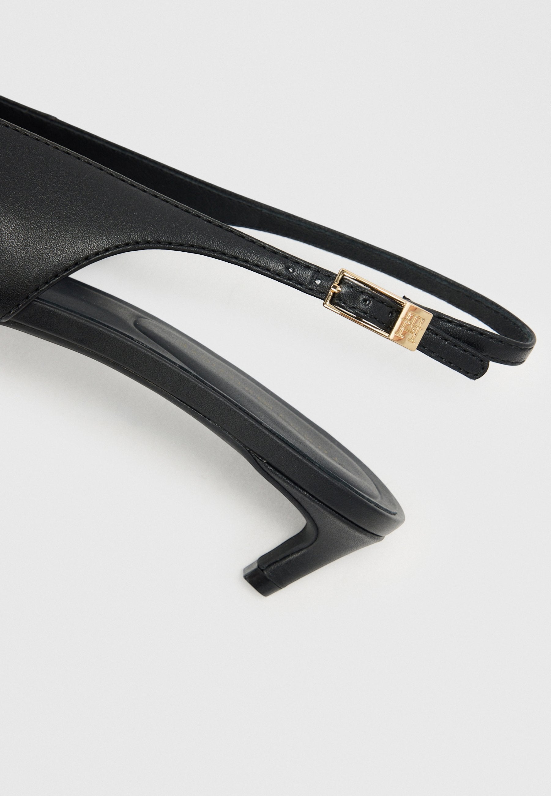 TH MONOGRAM LEATHER SLINGBACK KITTEN HEELS - Classic heels - black
