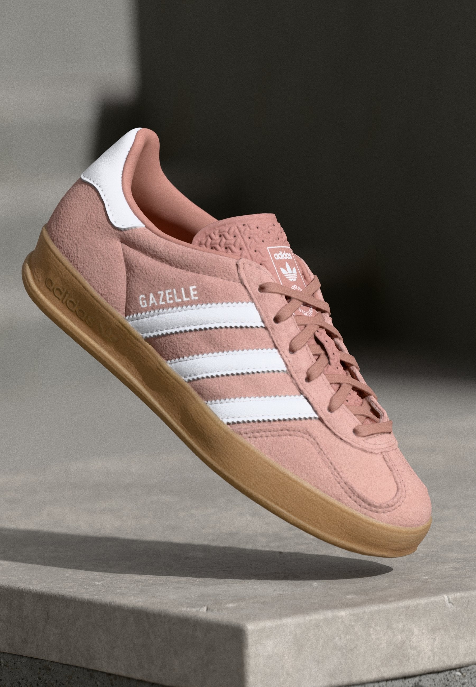 GAZELLE INDOOR - Trainers - warm clay/footwear white