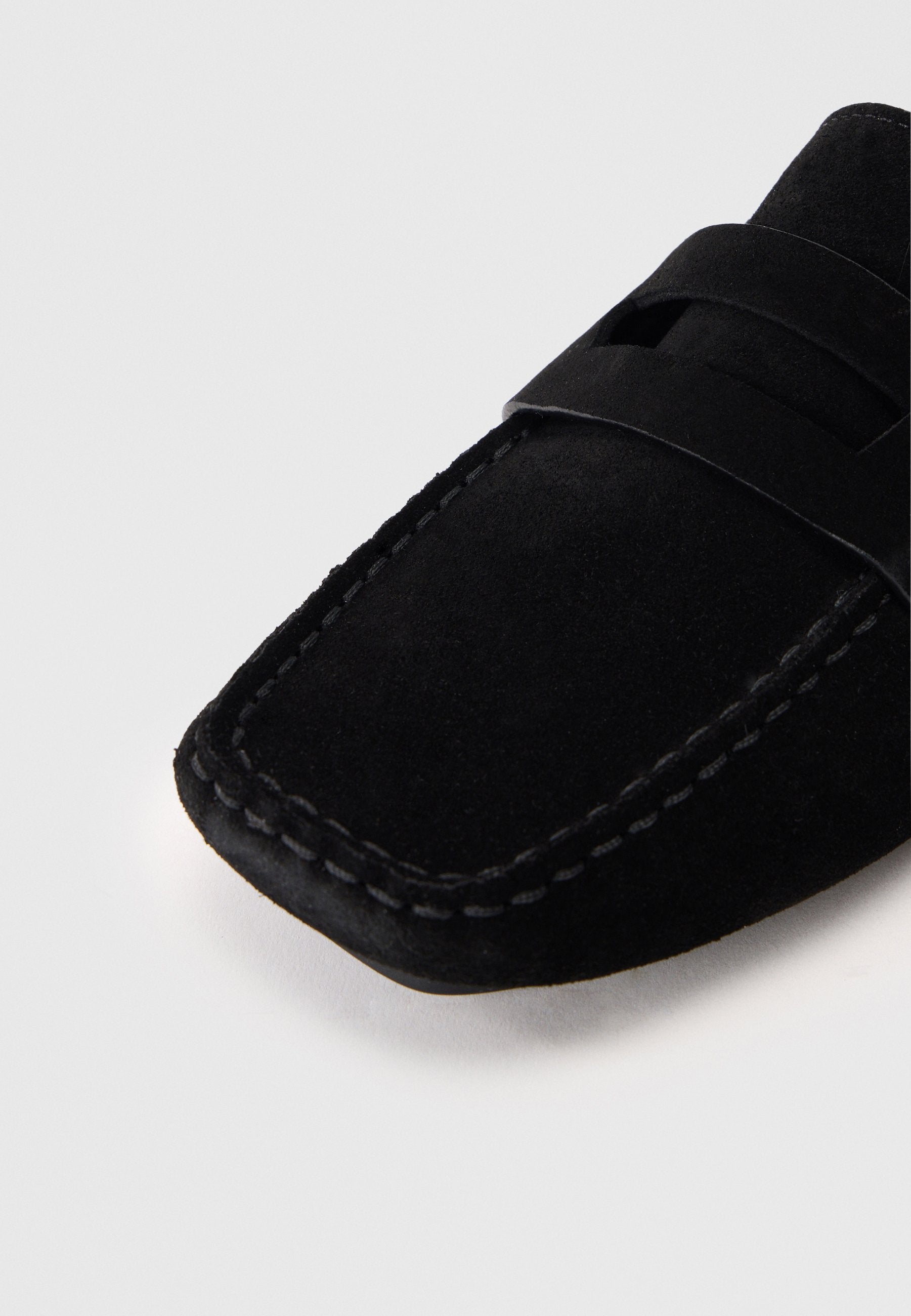 Moccasins - black