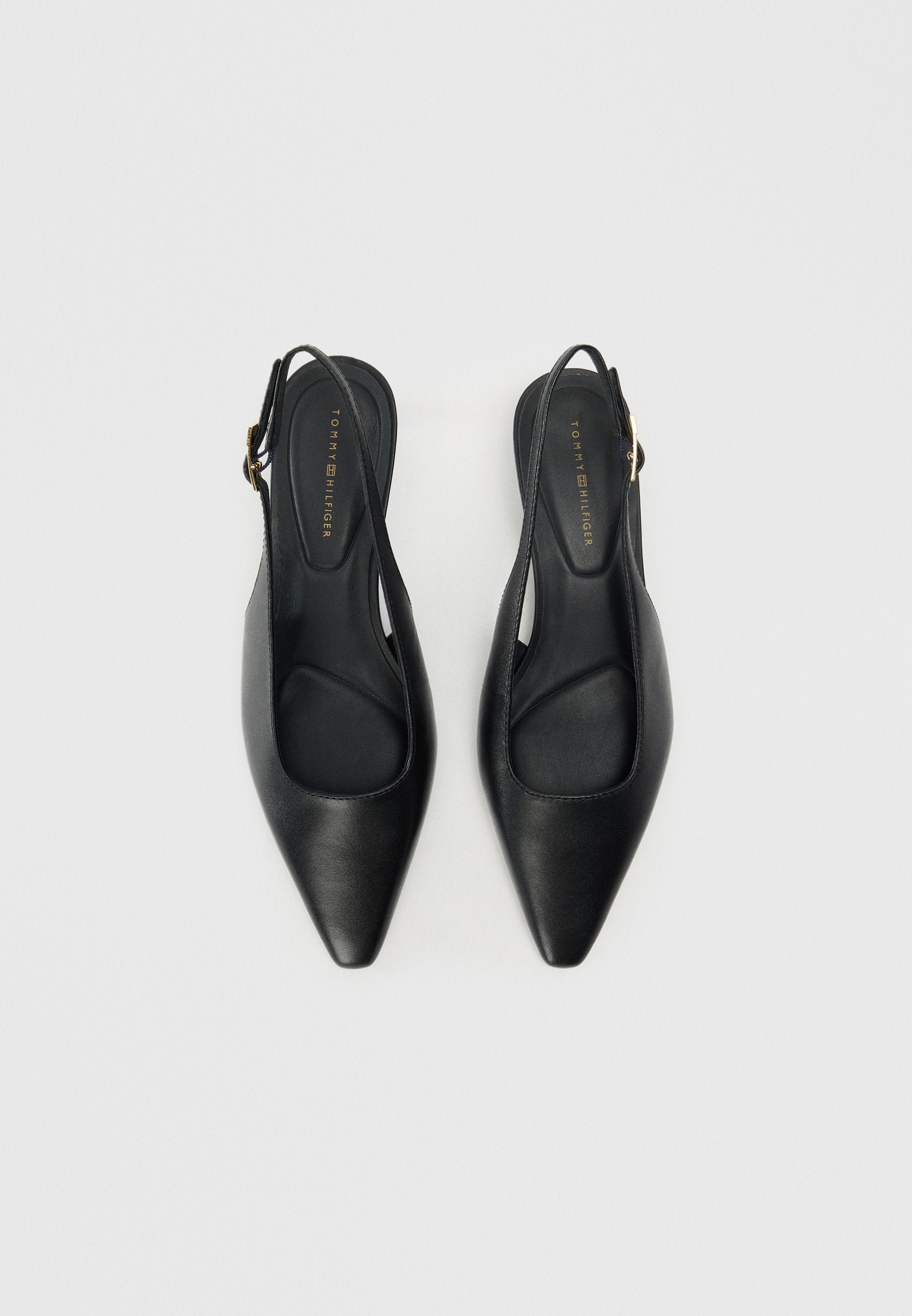 TH MONOGRAM LEATHER SLINGBACK KITTEN HEELS - Classic heels - black