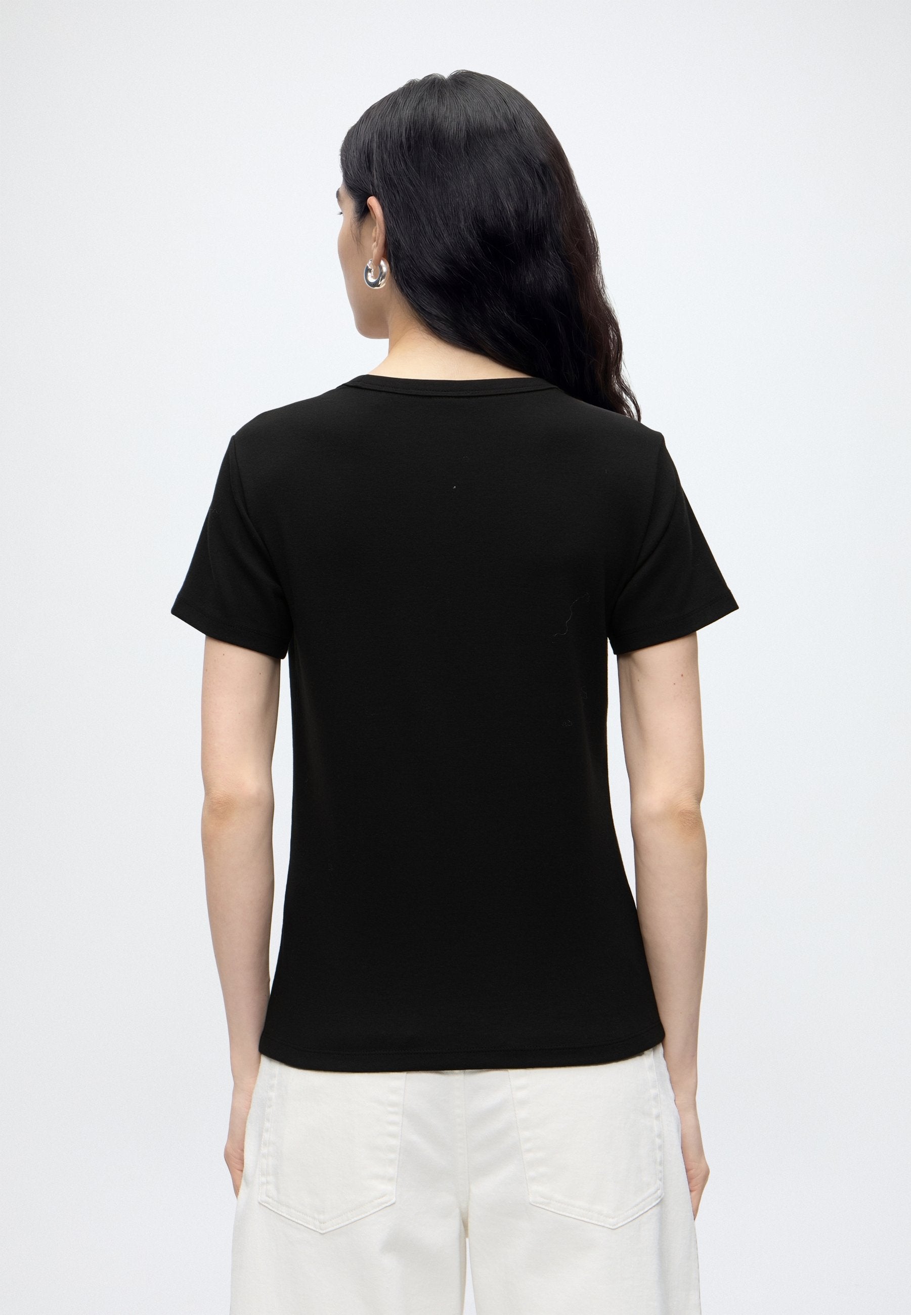 DELORIS - Basic T-shirt - black