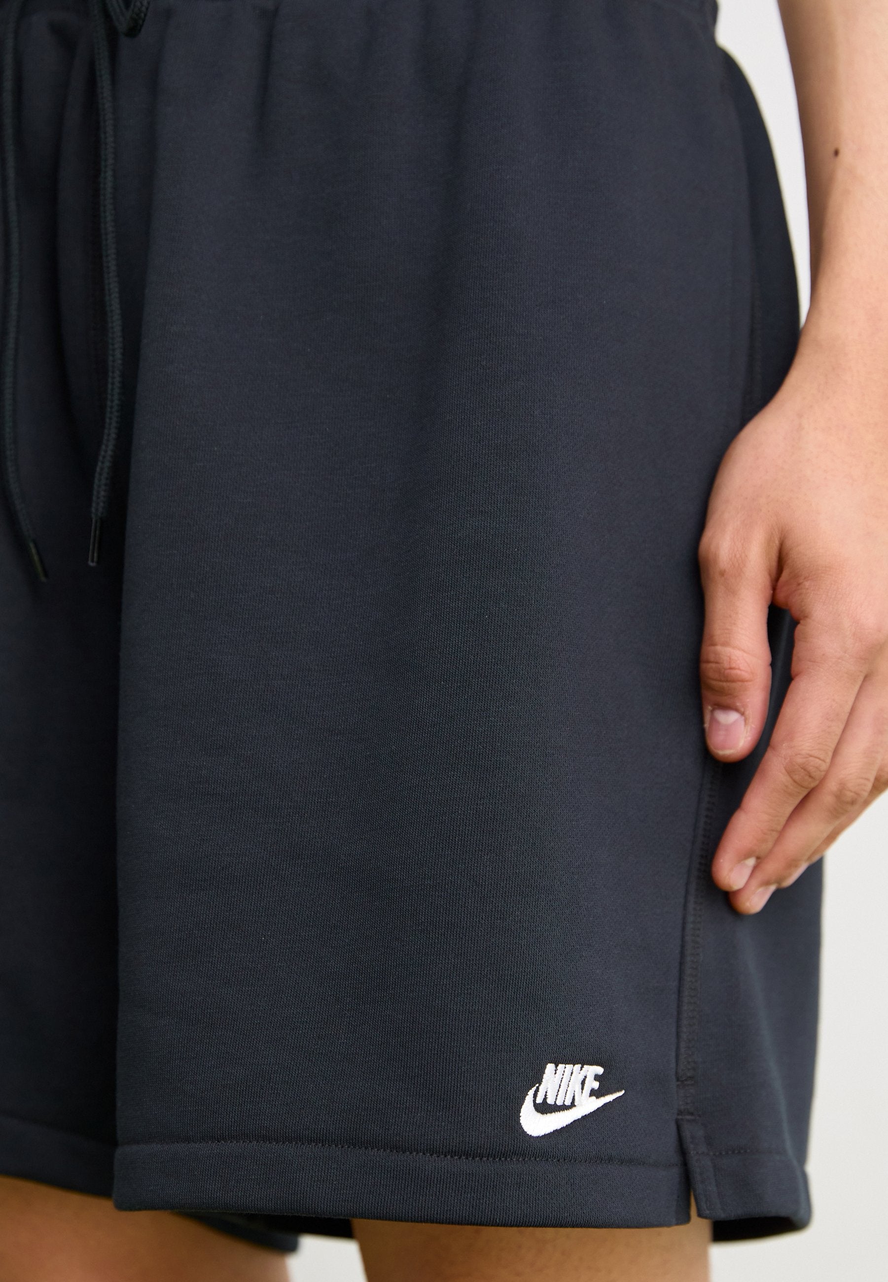 CLUB FLOW - Tracksuit bottoms - black black white