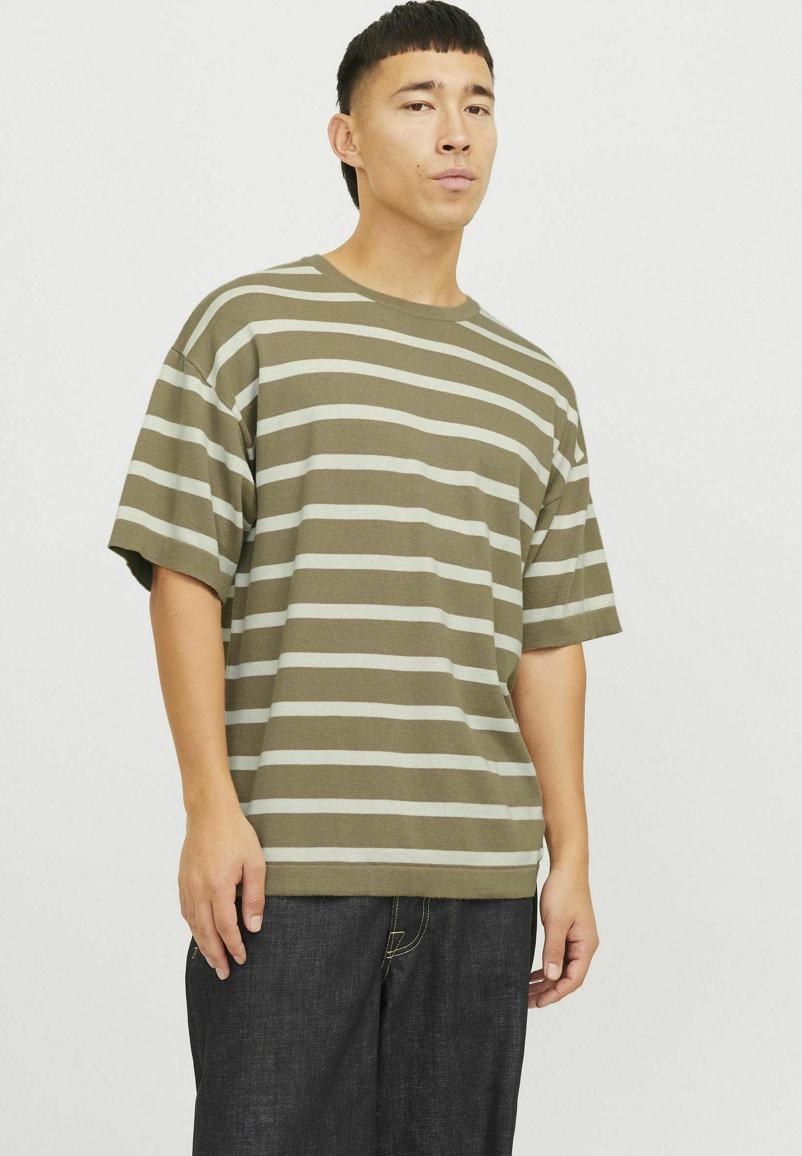 Tricot uni – T-shirt basique – coriandre