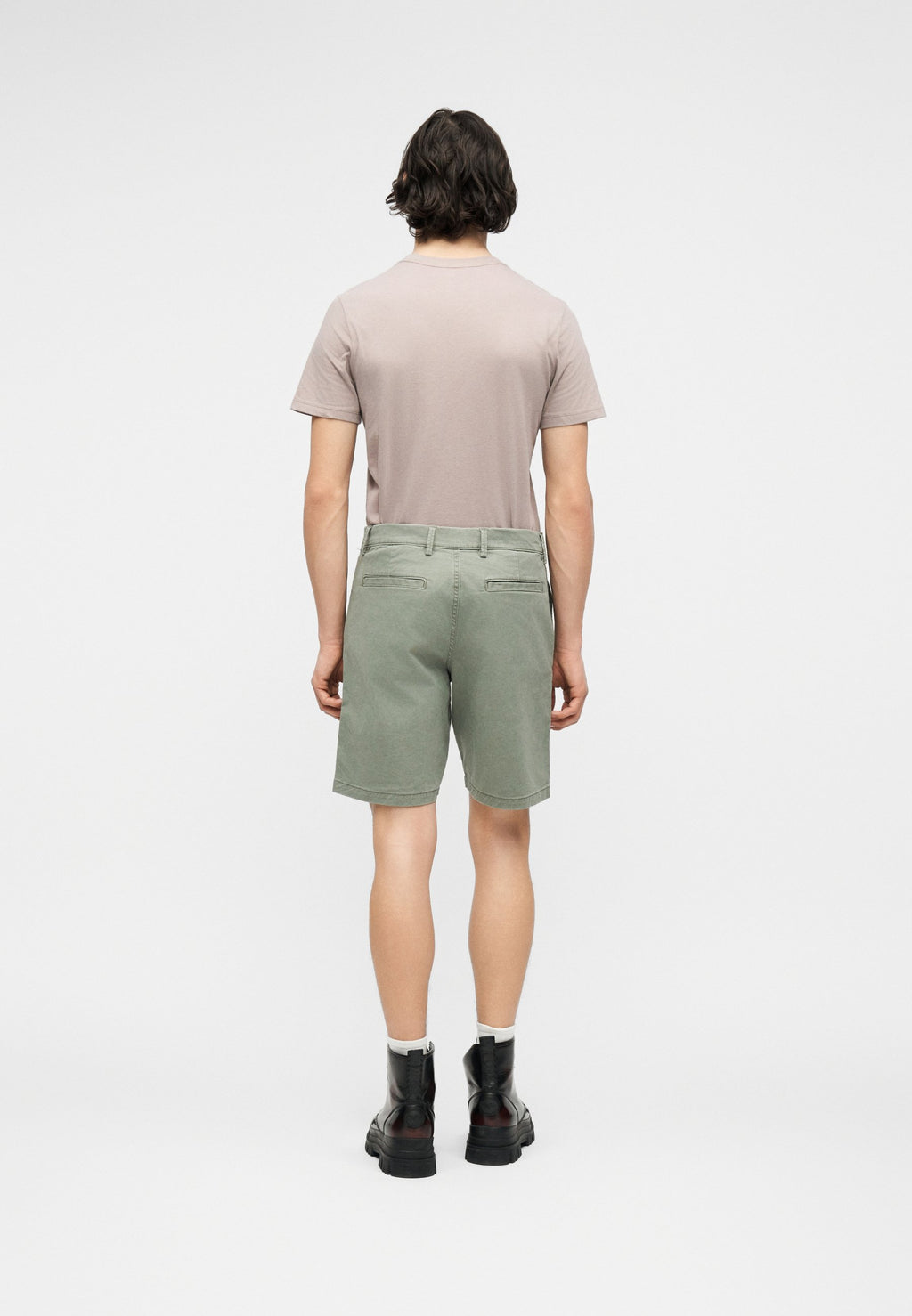 ESSENTIAL - Shorts - mesculen green
