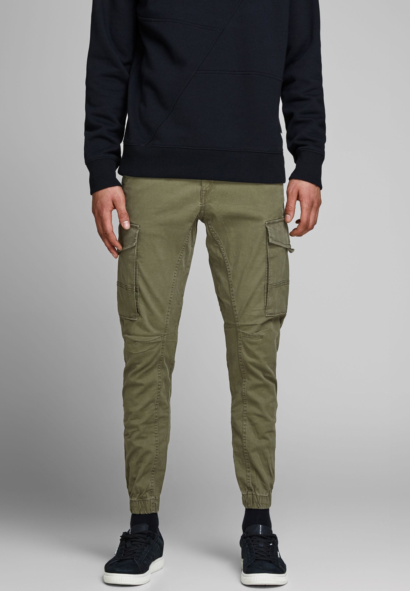 JJIPAUL JJFLAKE  - Cargo trousers - olive night