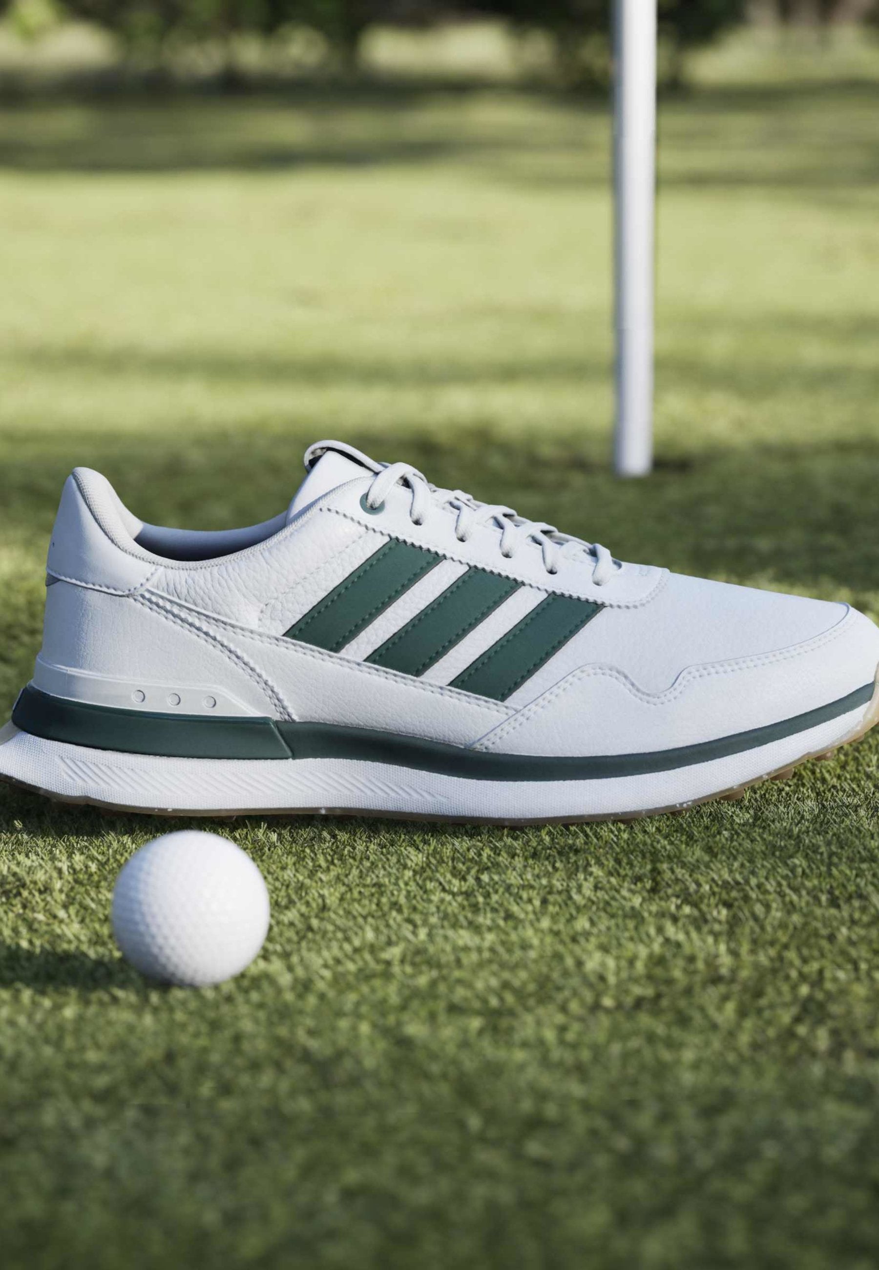 S2G 26 LEATHER - Chaussures de golf (sans crampons) - blanc nuage/vert collégial/gomme
