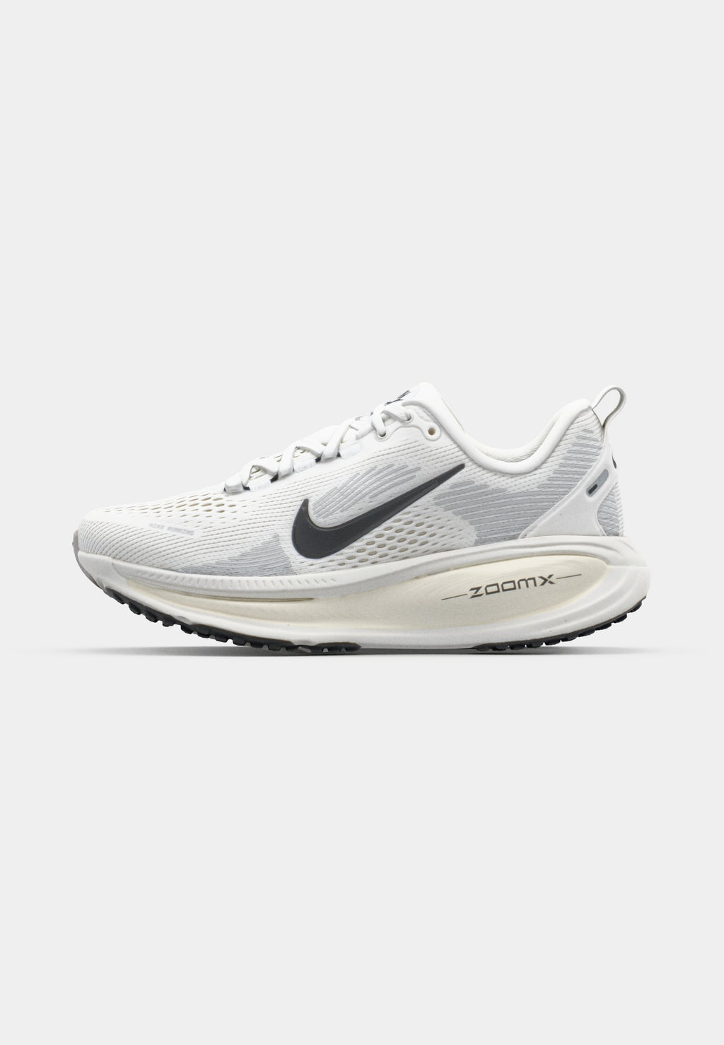 VOMERO 18 - Road running shoes - summit white/black/coconut milk