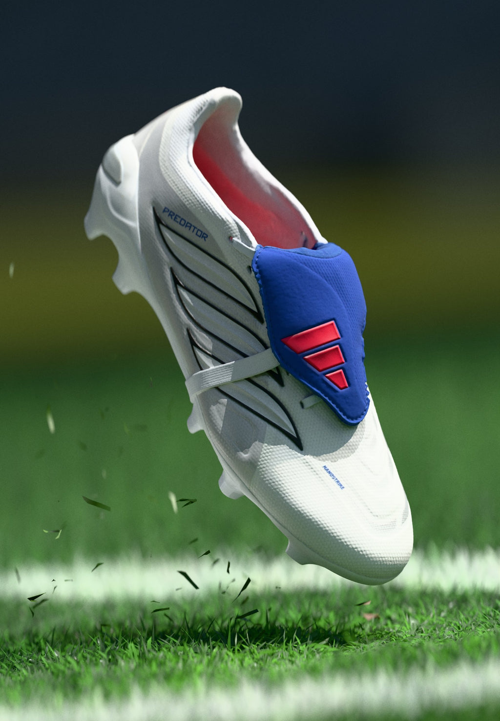 PREDATOR LİG KATLANIR DİL - Sabit zemin futbol ayakkabısı - footwear white/metallic/team royal blue