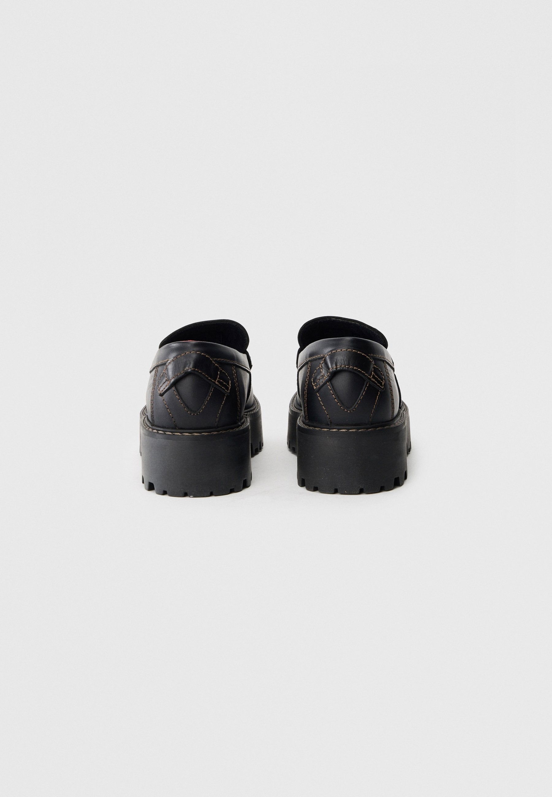 ARCHIVE '01 - Slip-ons - black