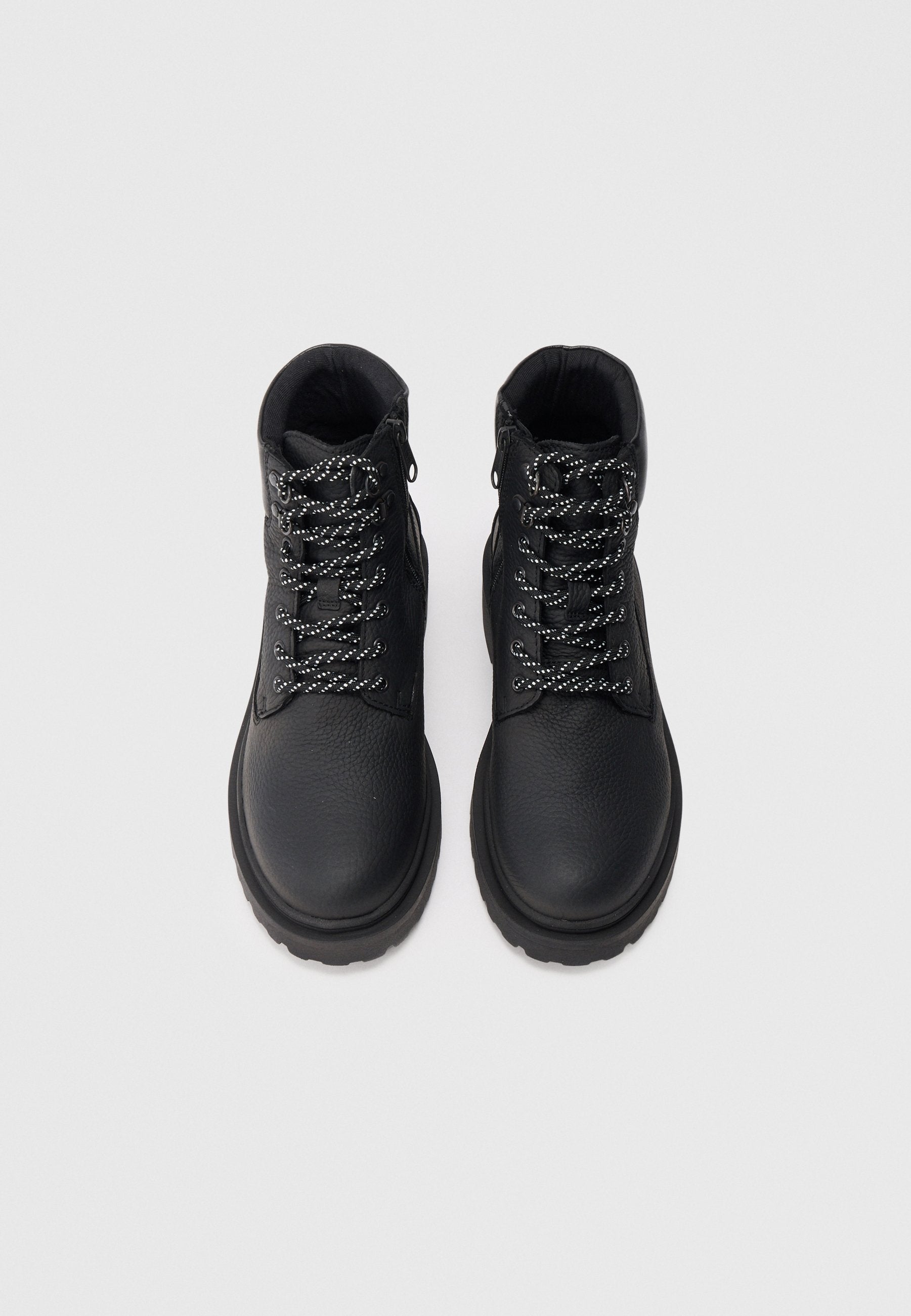 Lace-up ankle boots - black