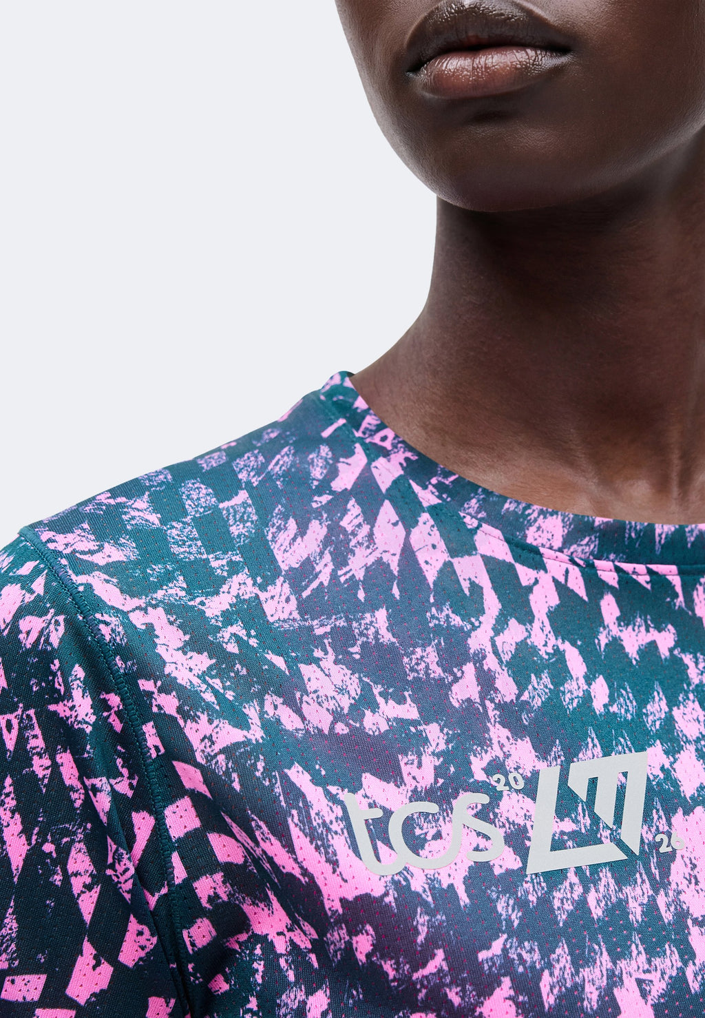 LONDON EDITION ATHLETICS PRINTED - Sports T-shirt - pink heat