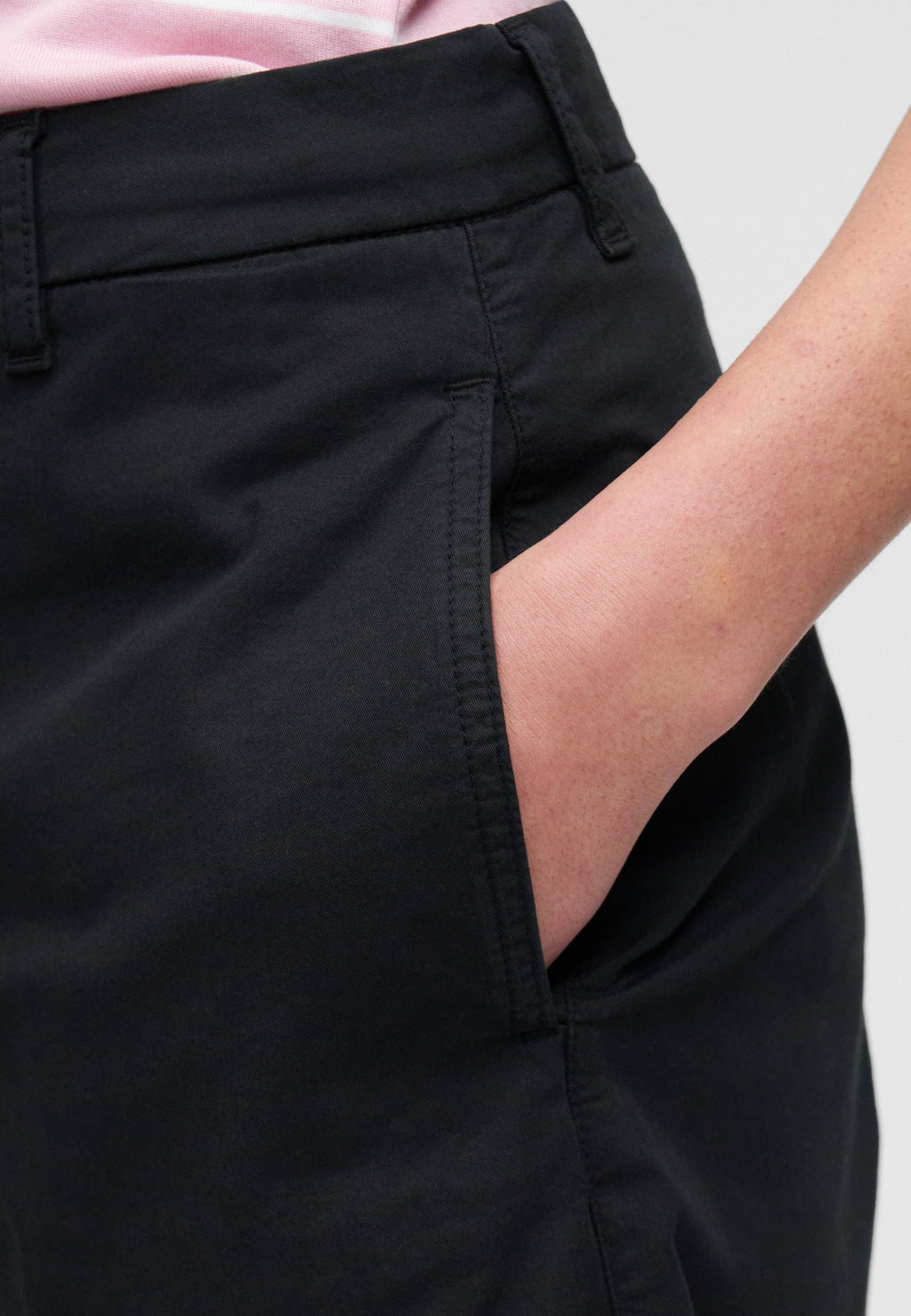 WASHED REGULAR CHINO SHORTS - Shorts - black