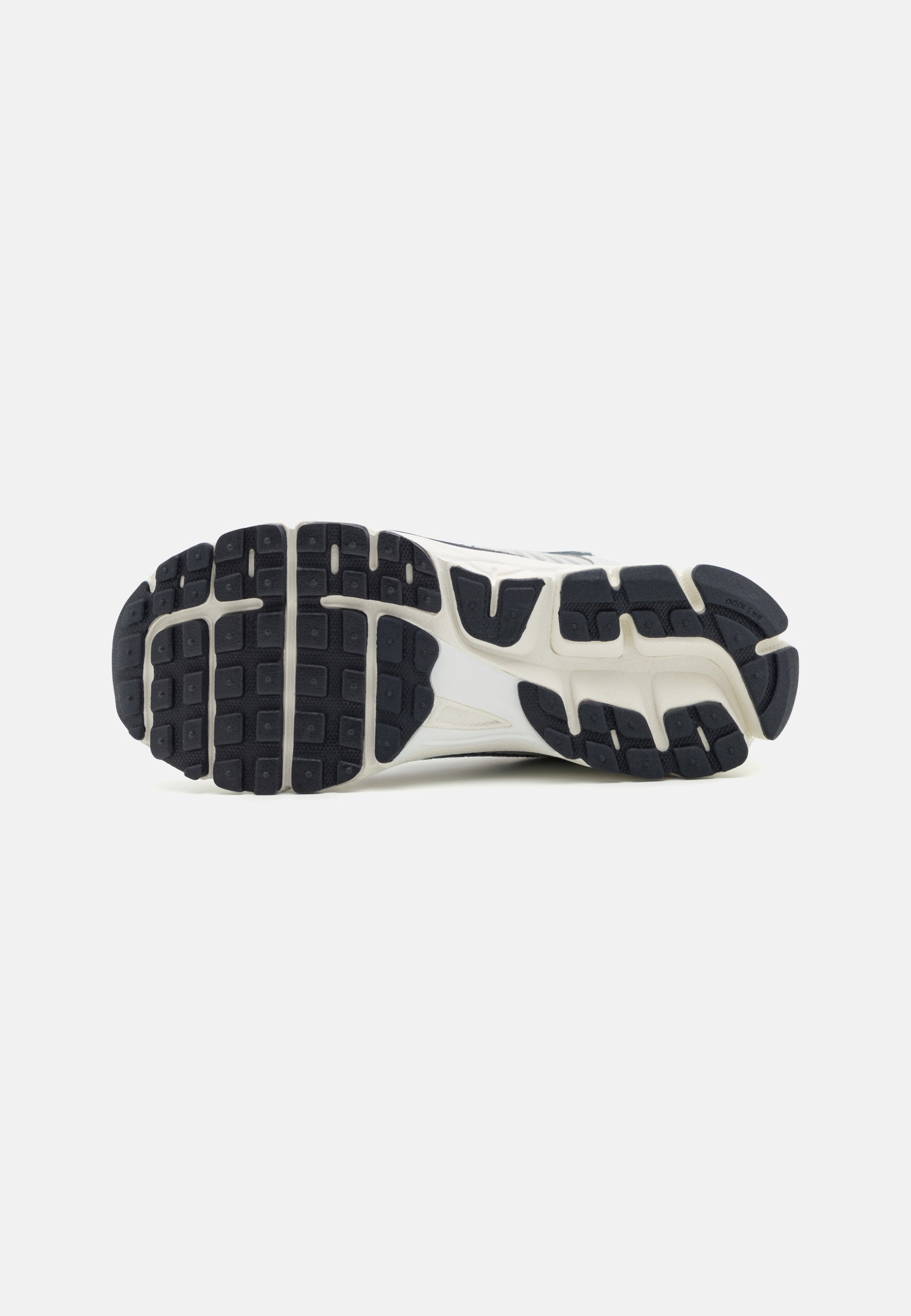 ZOOM VOMERO 5  - Trainers - photon dust/chrome/gridiron/sail/metallic platinum