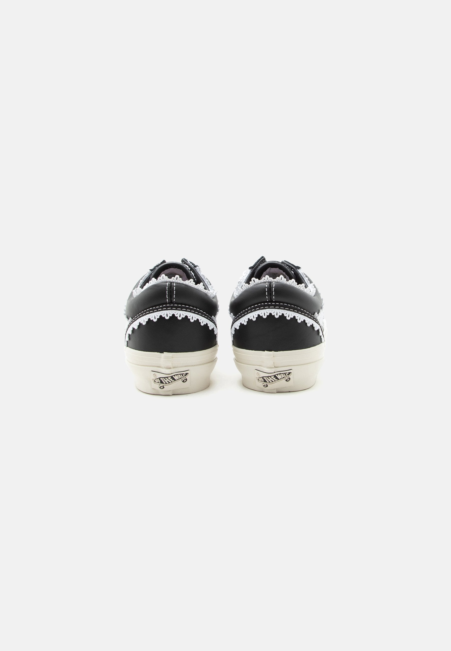 PREMIUM OLD SKOOL - Trainers - black/white
