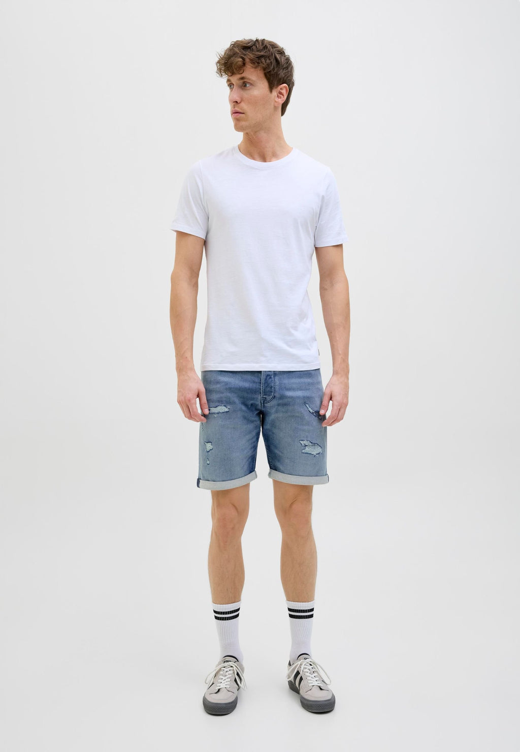 JJIRICK JJICON DENIM SHORTS - Denim shorts - blau