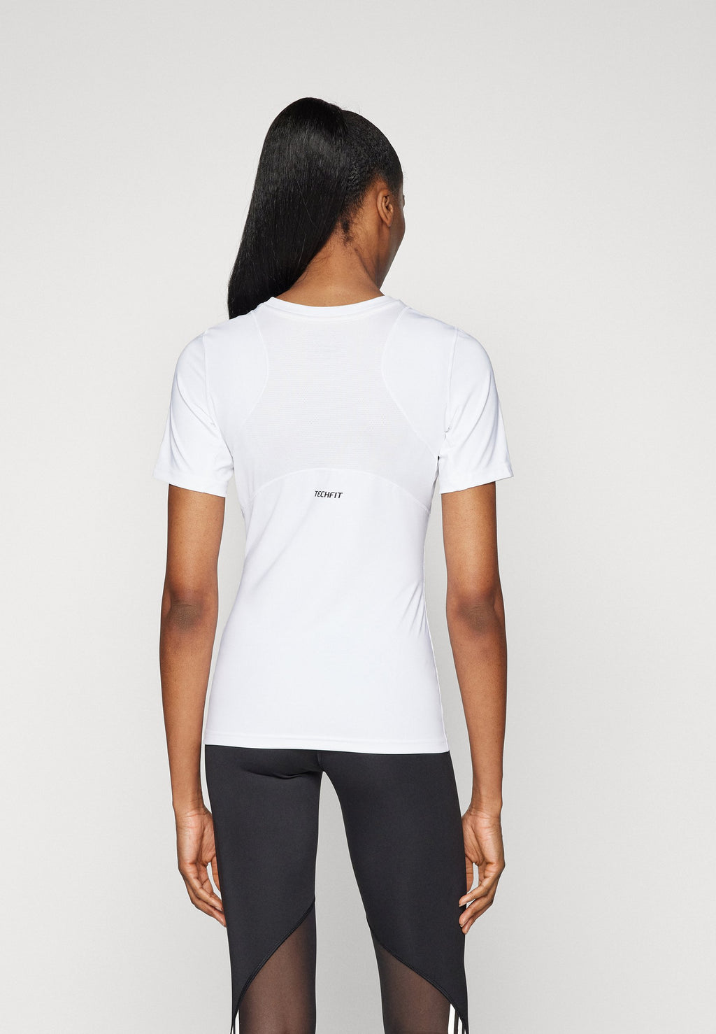 TECHFIT TRAINING T-SHIRT - Sports T-shirt - white