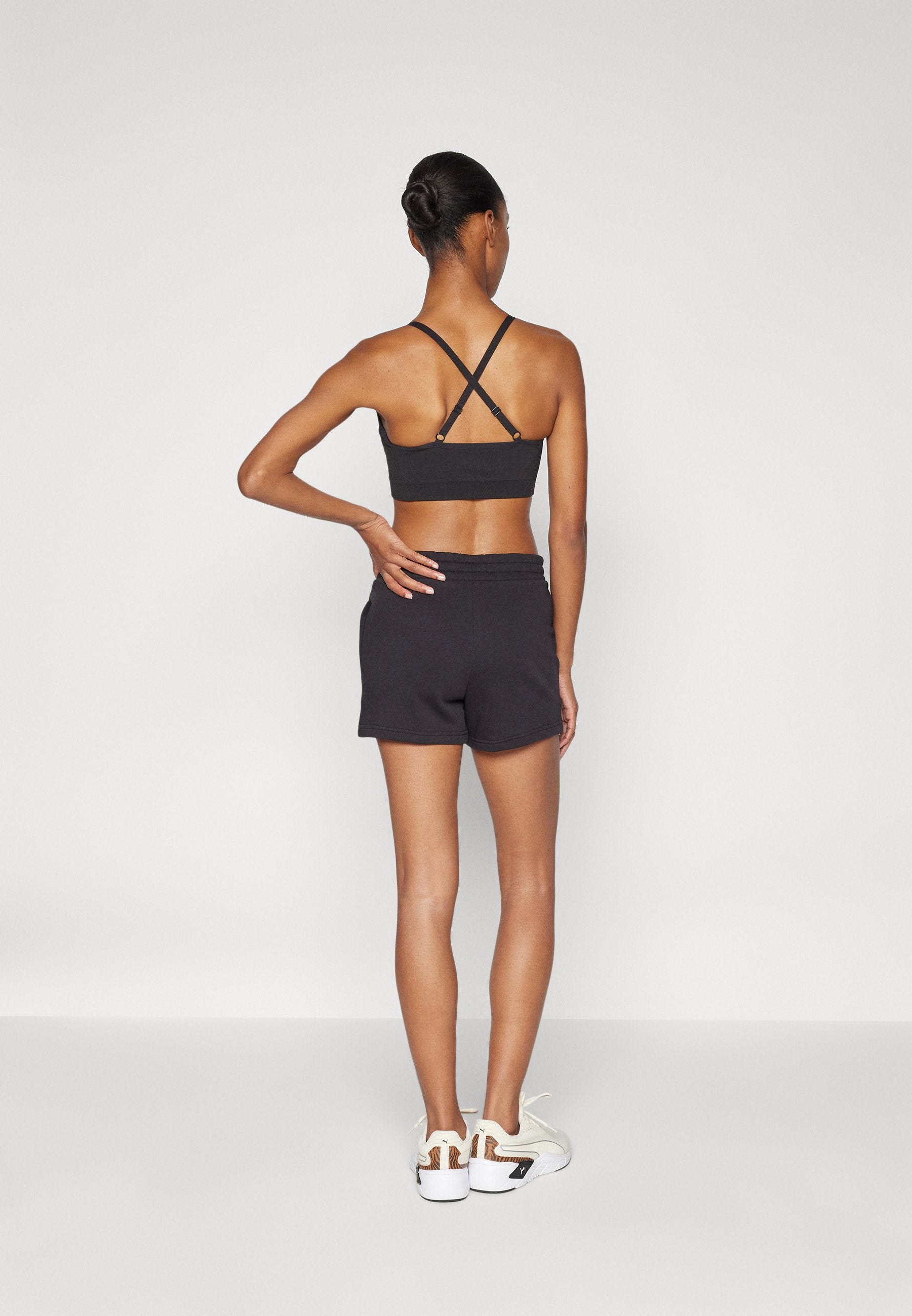 SMALL LOGO SHORTS - شورت رياضي - أسود