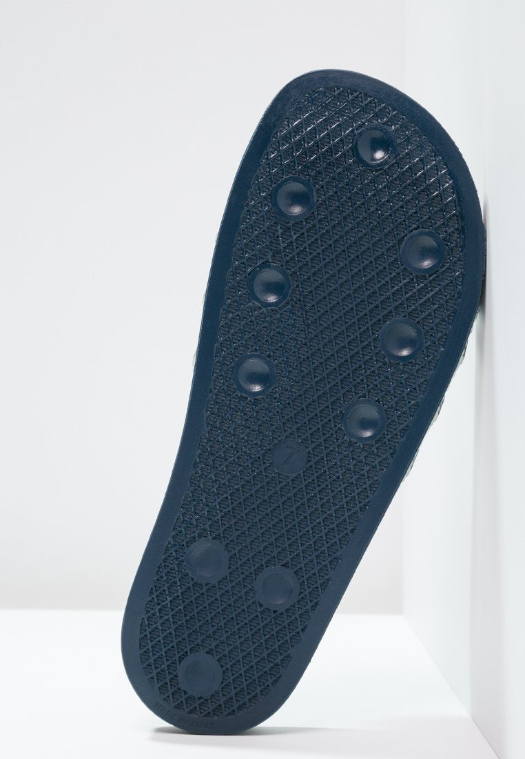 ADILETTE - Pool slides - adiblu/white