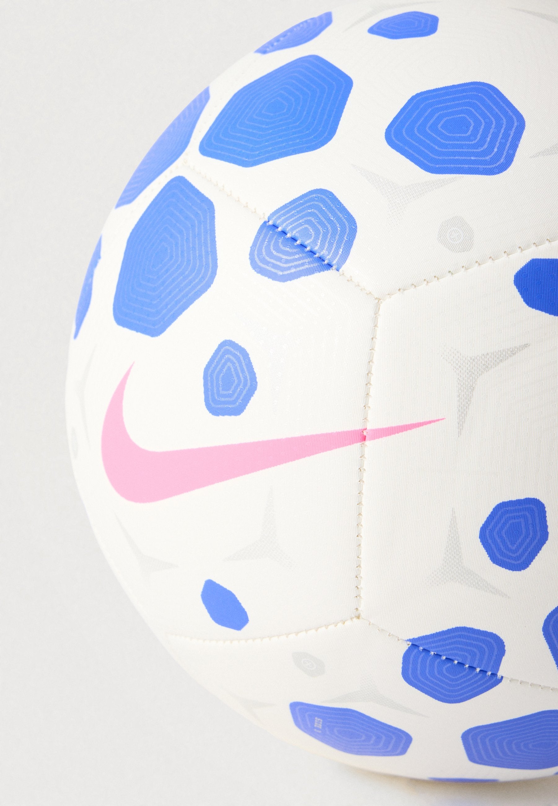PITCH FA25 UNISEX - Football - white/racer blue/pink blast