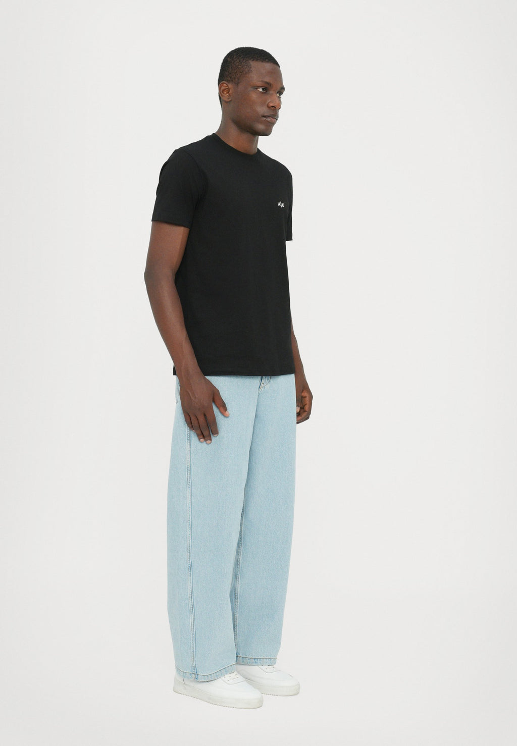 T-SHIRT REGULAR FIT - Basic T-shirt - black