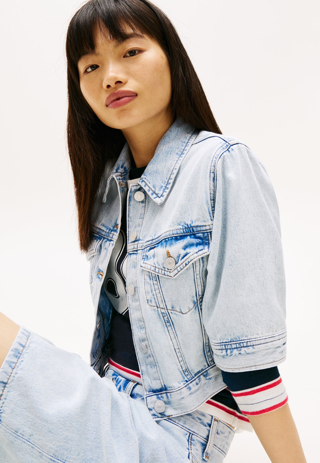 CROPPED REGULAR DENIM TRUCKER JACKET - Denim jacket - denim light