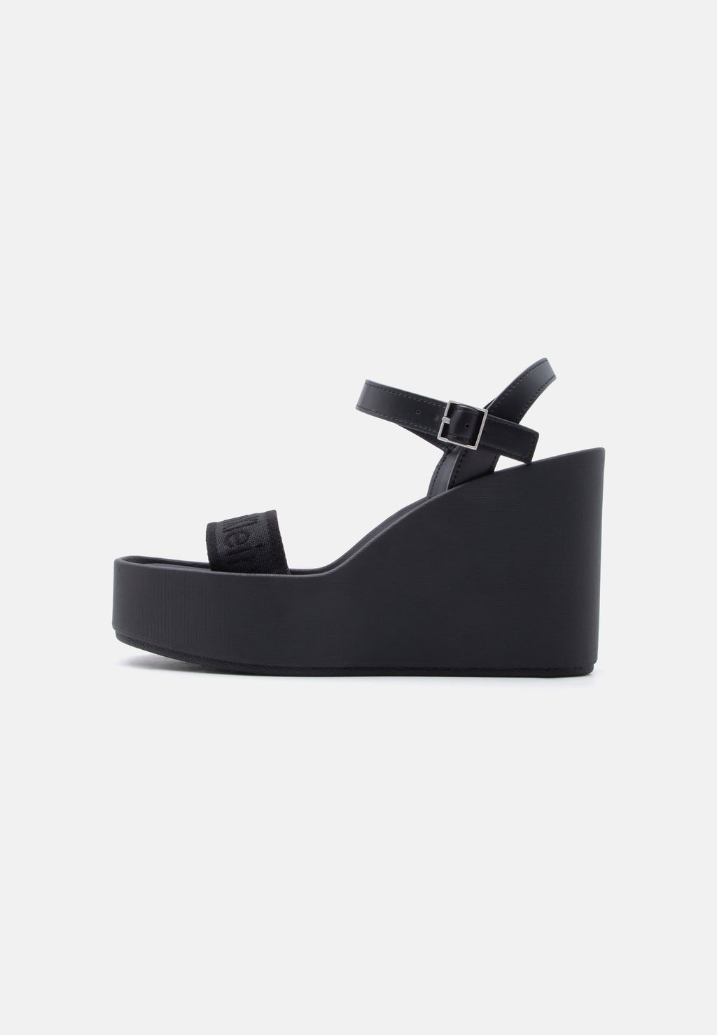 Platform sandals - triple black