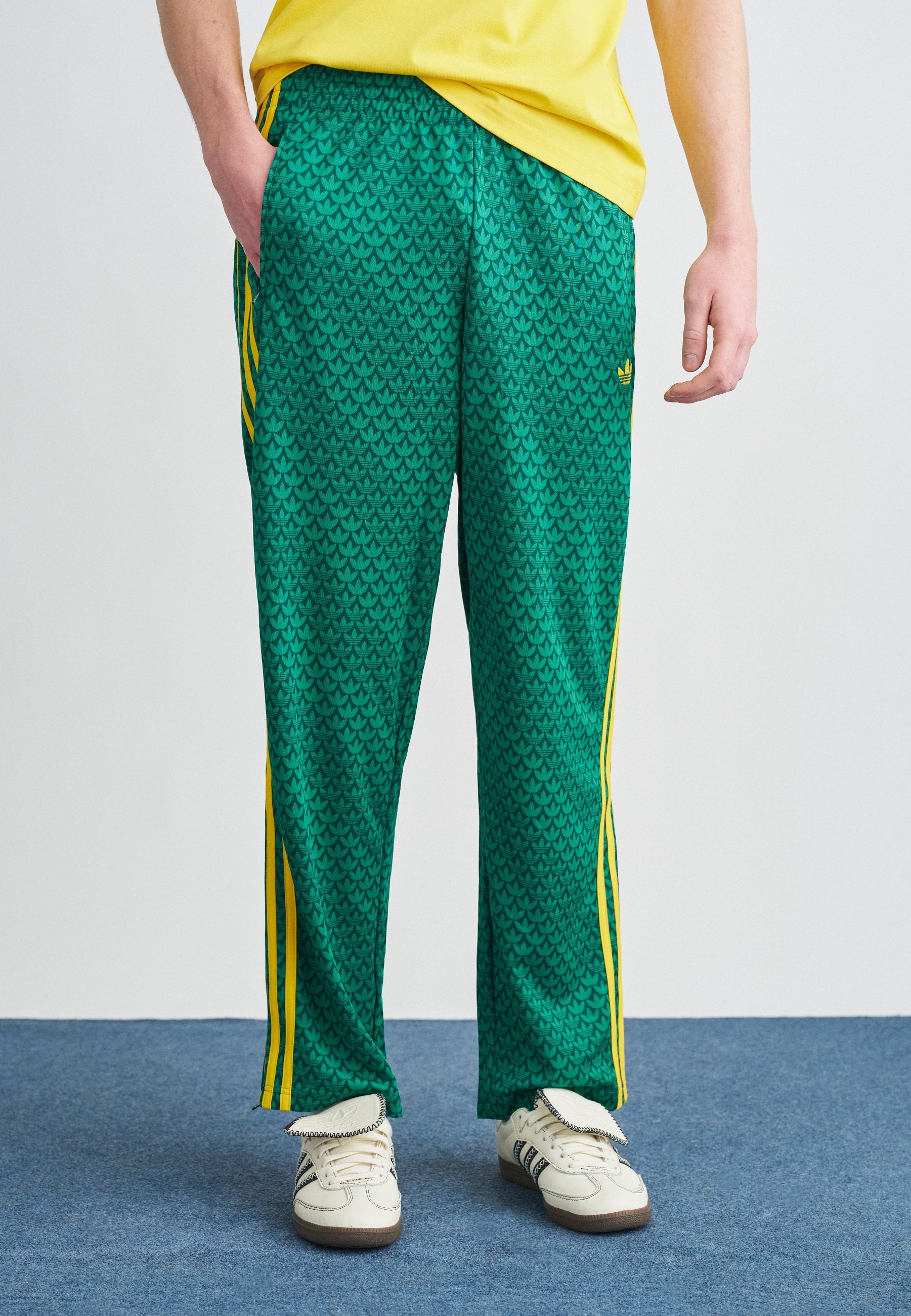 FIREBIRD MONOGRAM - Tracksuit bottoms - collegiate green
