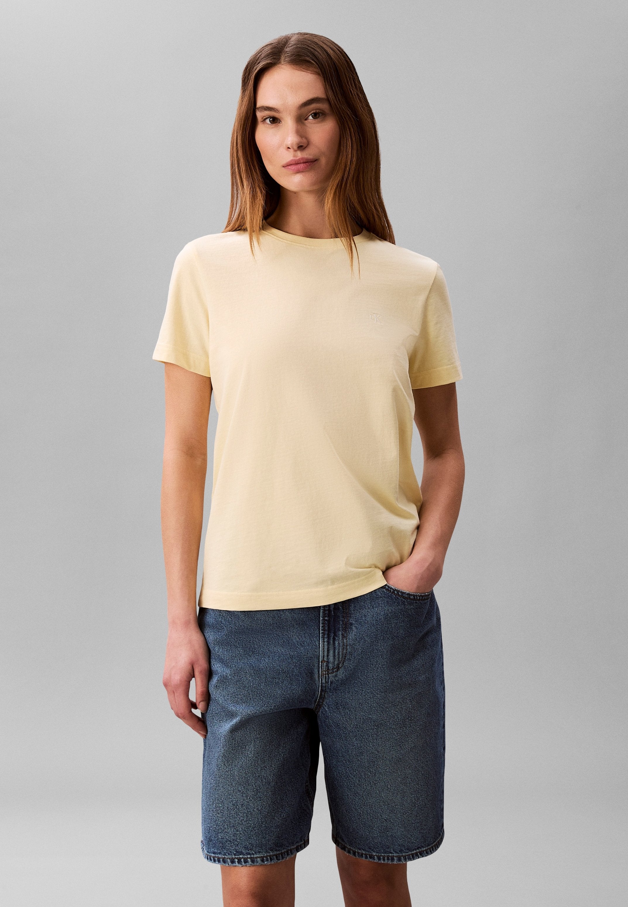 MONOGRAM CREW TEE - Basic T-shirt - french vanilla