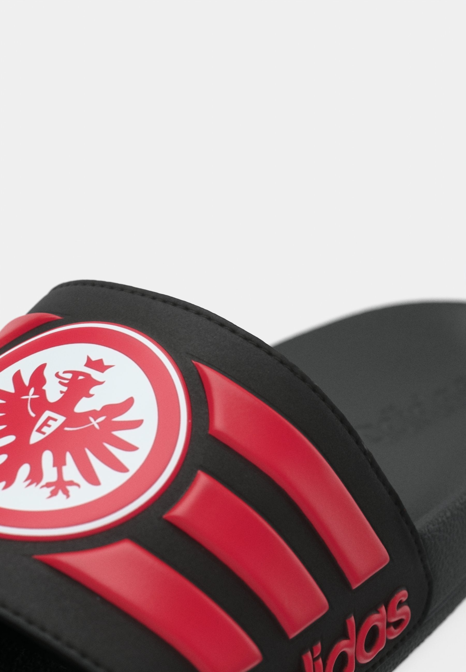 ADILETTE SHOWER FRANKFURT - Claquettes de piscine - core black/sge red