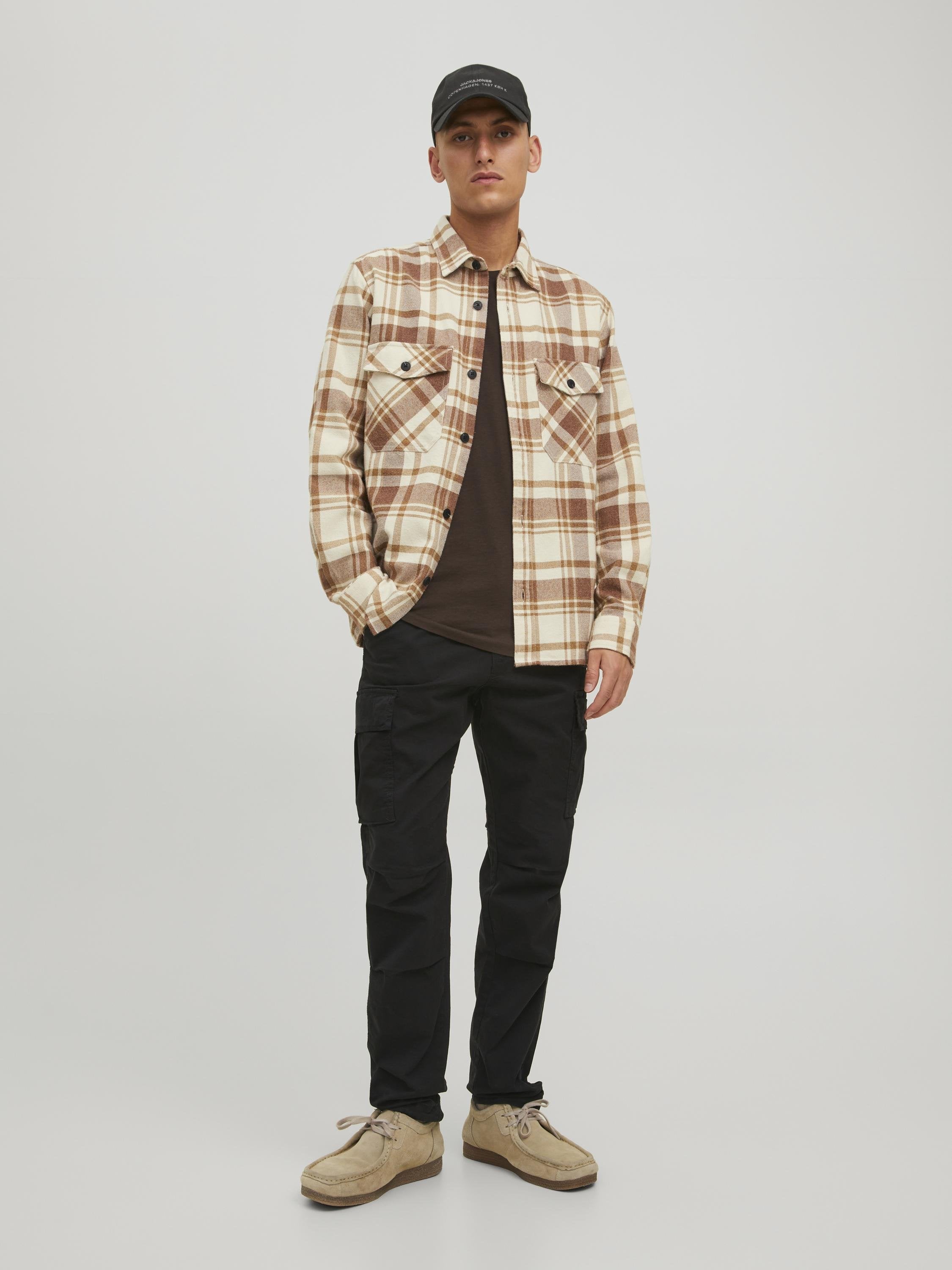 JPSTACE JJTUCKER AMA TAPERED FIT - Cargo trousers - black