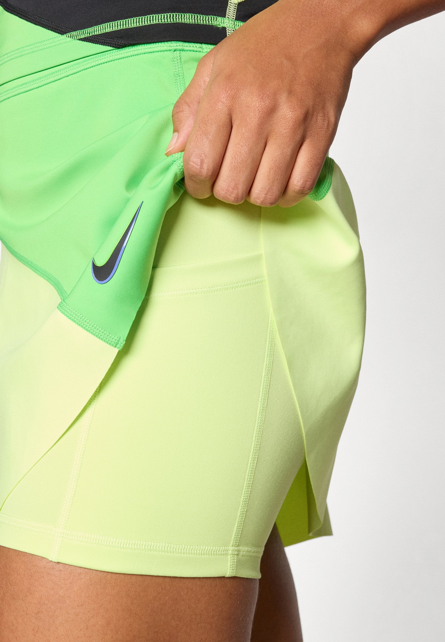 NIKECOURT SLAM SKIRT - Sports skirt - mean green/lemon twist/black