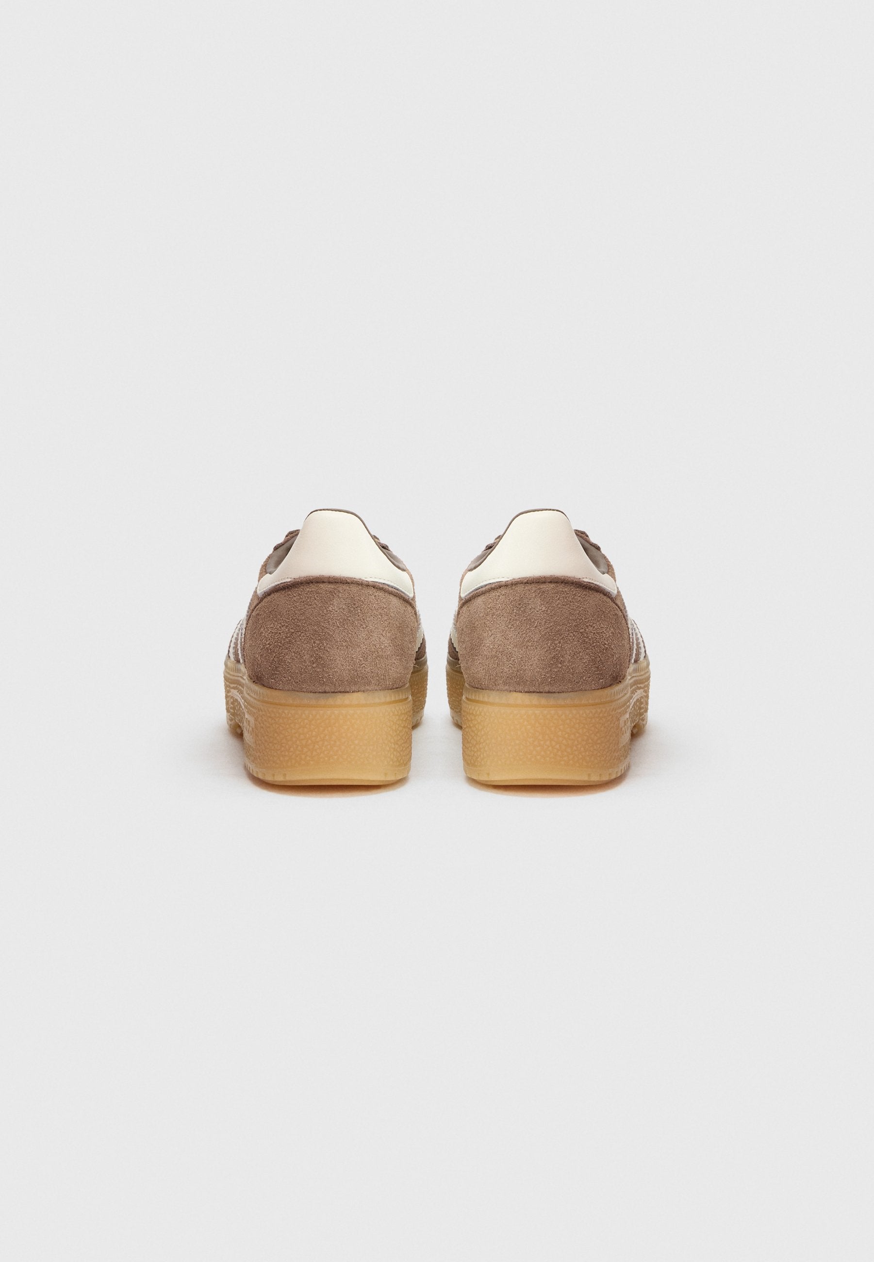 HANDBALL SPEZIAL BOLD - Baskets - earth strata/off white/gum